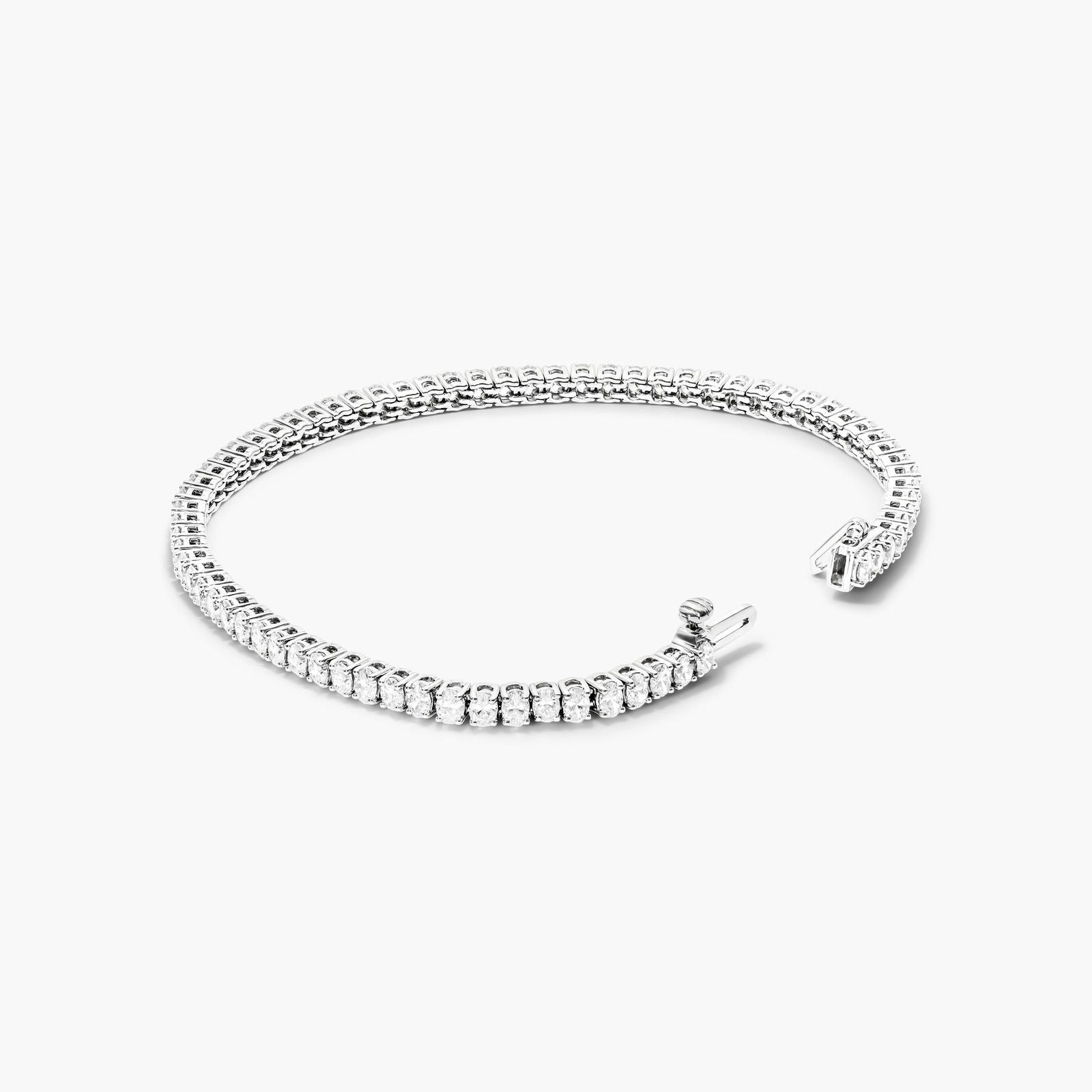 Oval 5 Carat Shape Lab Grown Diamond Tennis Bracelet, EF Color, VS Clarity, IGI Certificate