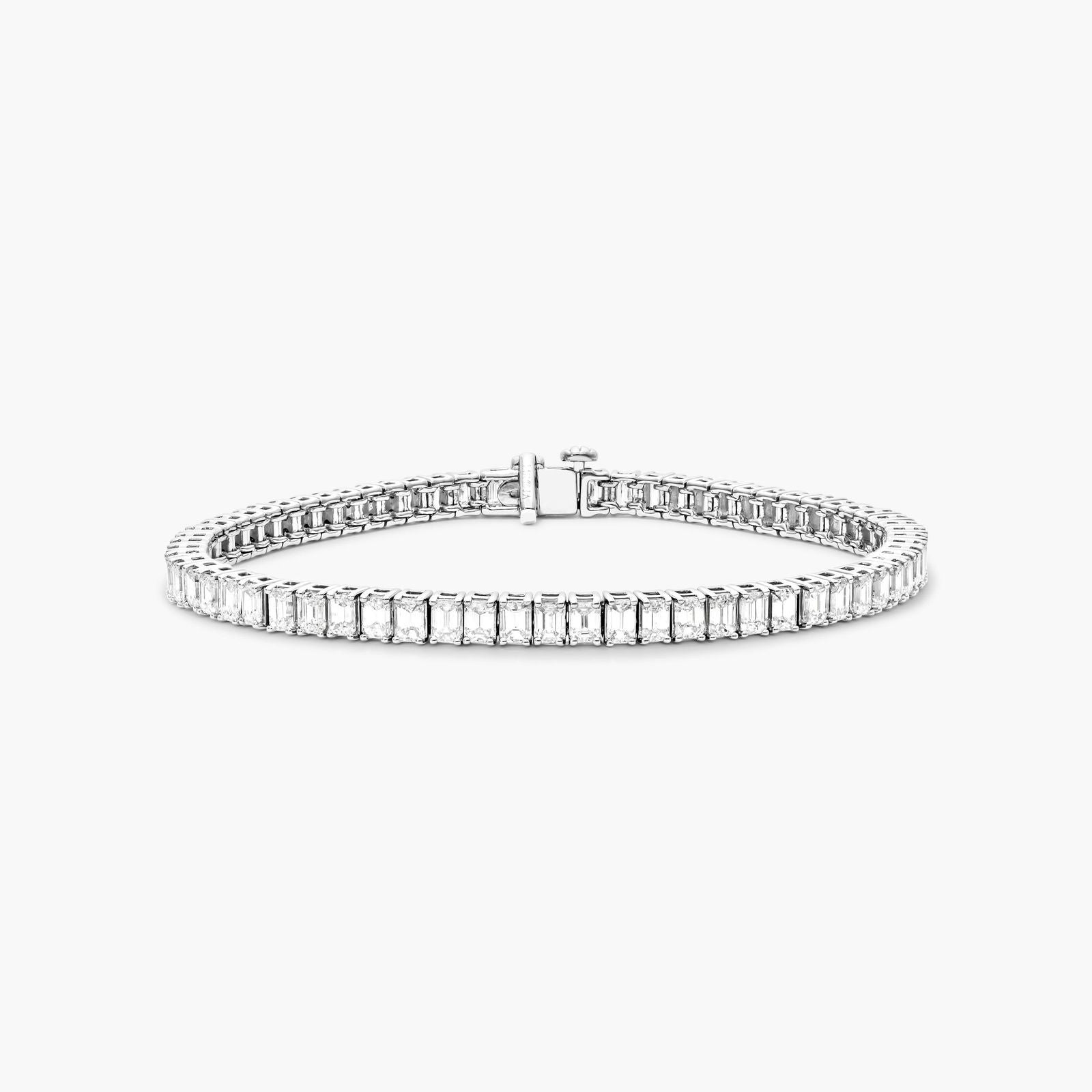 Emerald Lab Grown Diamond Tennis Bracelet, EF Color, VS Clarity, IGI certified