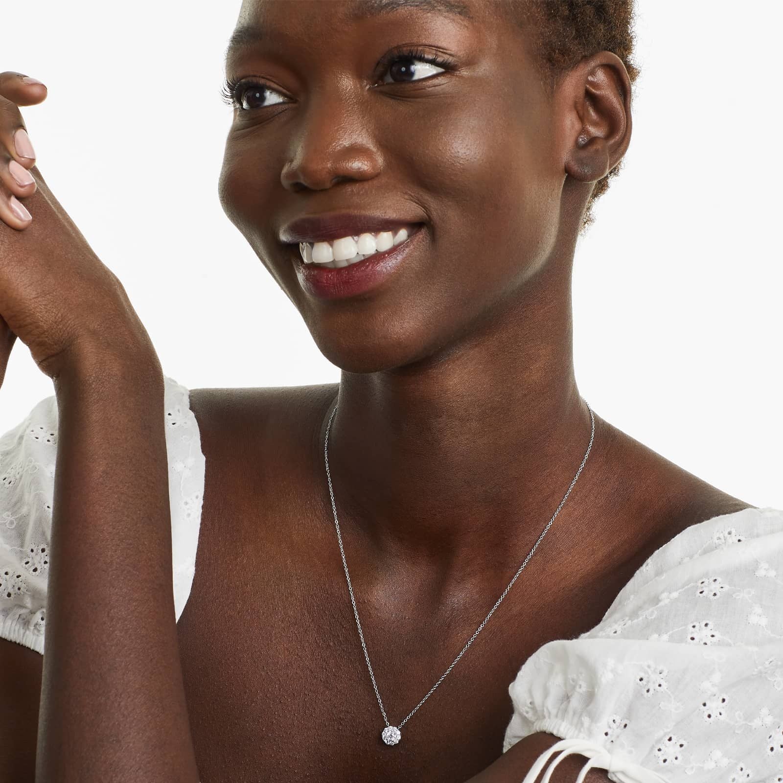 Round Lab Grown Diamond Halo Setting Pendant With Chain, EF Color, VS Clarity. IGI Certified