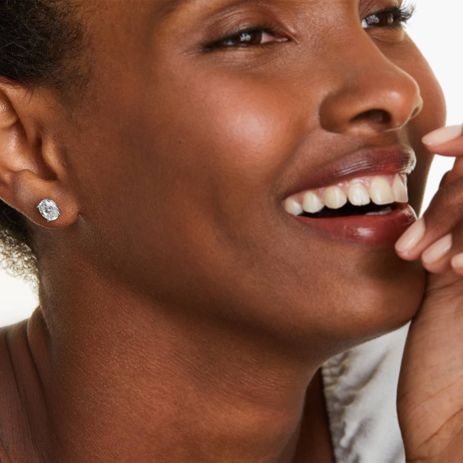 Unii Jewels Solitaire Stud