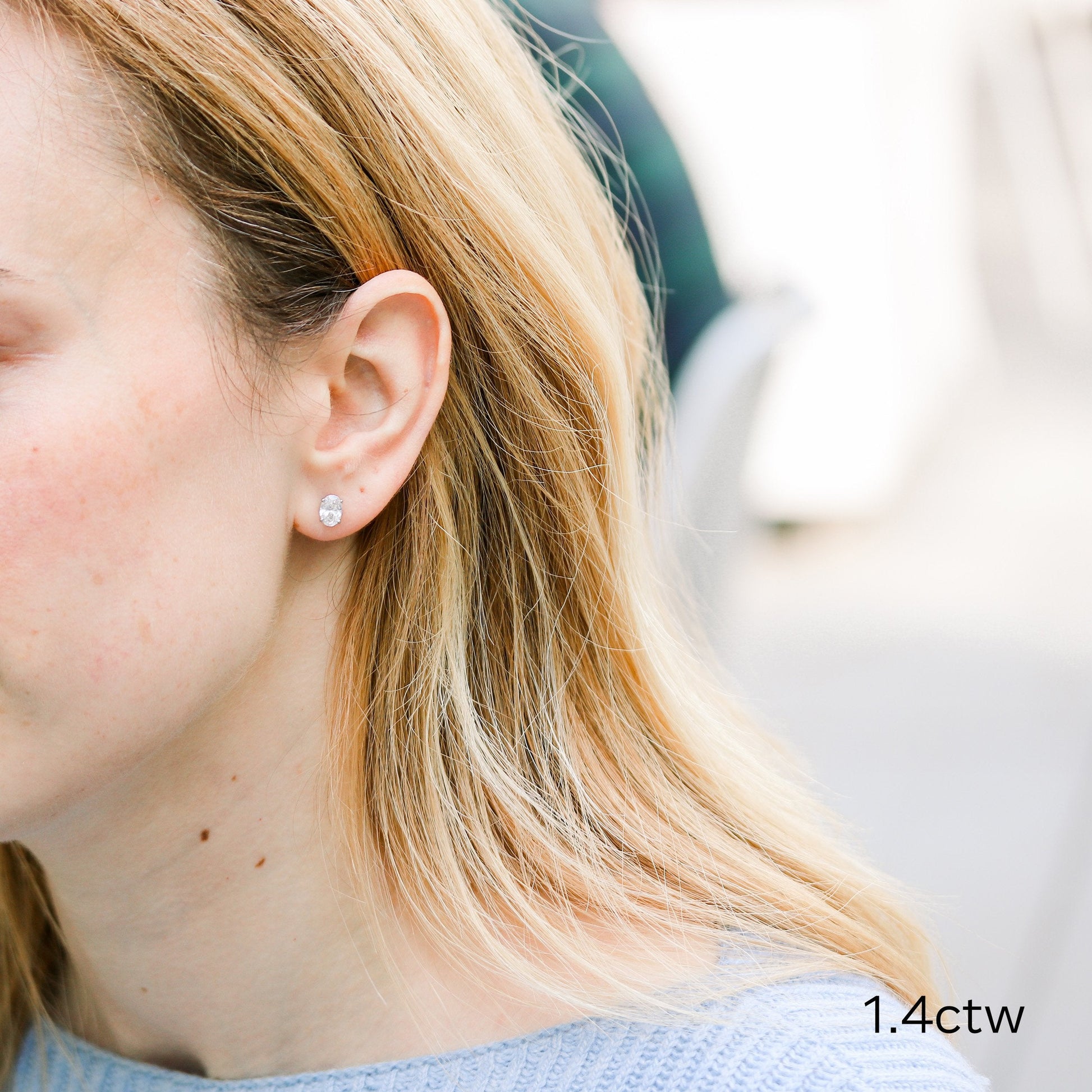 Oval Lab Grown Diamond Stud Solitaire Earring, EF Color, VS Clarity, IGI Certified