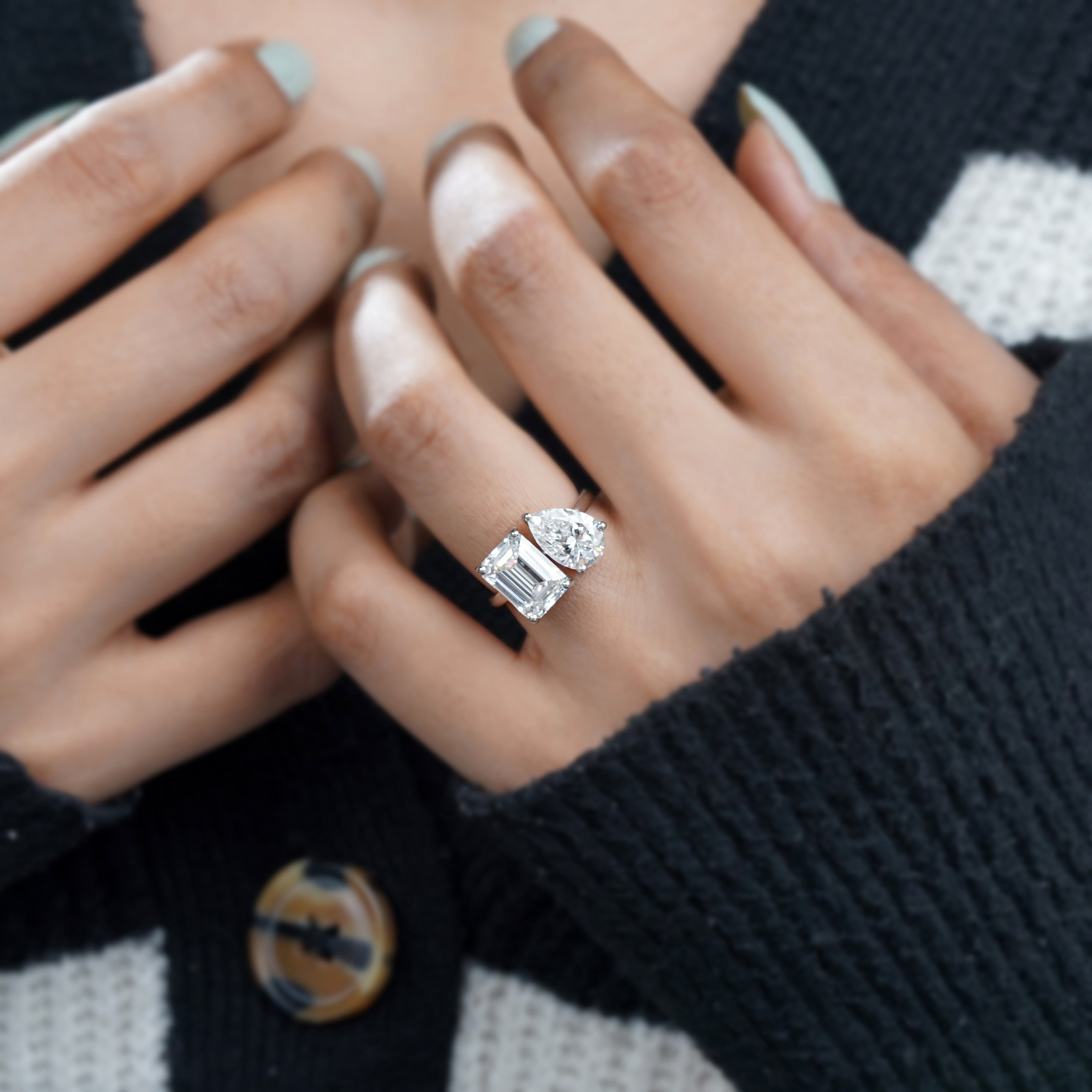 Emerald and Pear 6.00tcw Lab Grown Diamond Toi Et Moi Ring | IGI Certified | DEF VVS–VS