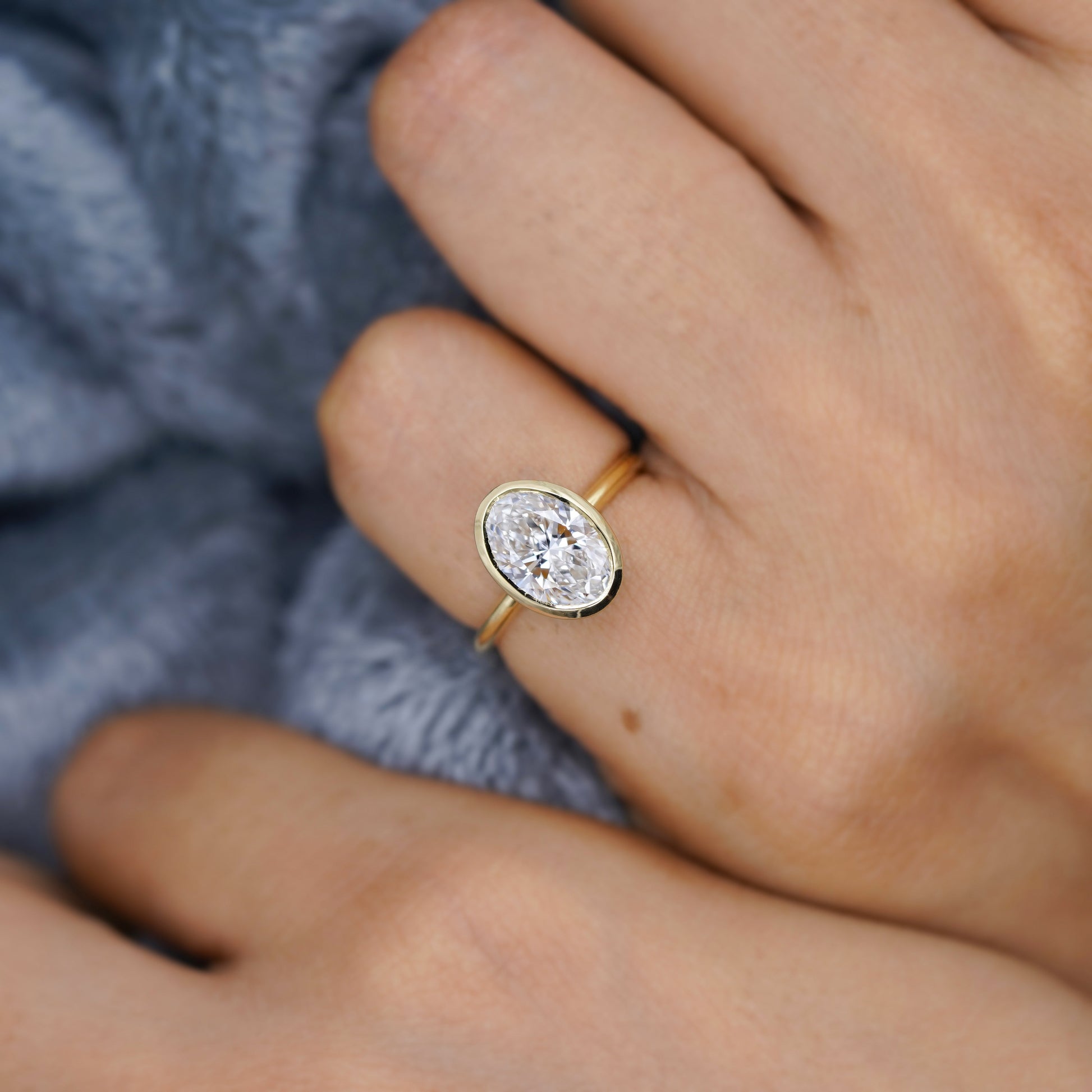 Oval Cut 2.00Carat Lab Diamond Engagement Ring | Bezel Setting in Yellow Gold | D-E-F Color, VVS–VS Clarity