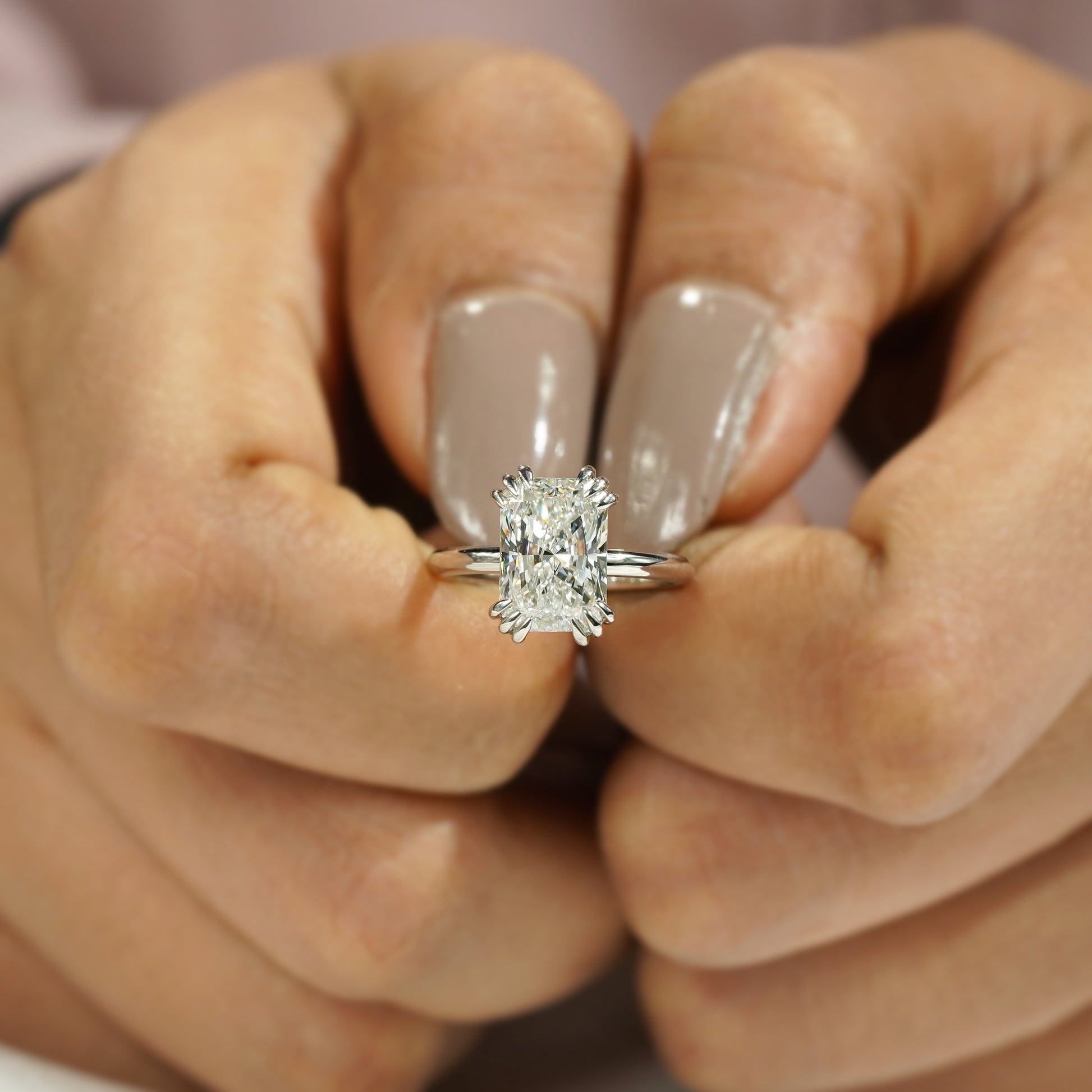 Radiant 3.00ct Lab Diamond Solitaire Ring | Yellow Gold | IGI Certified