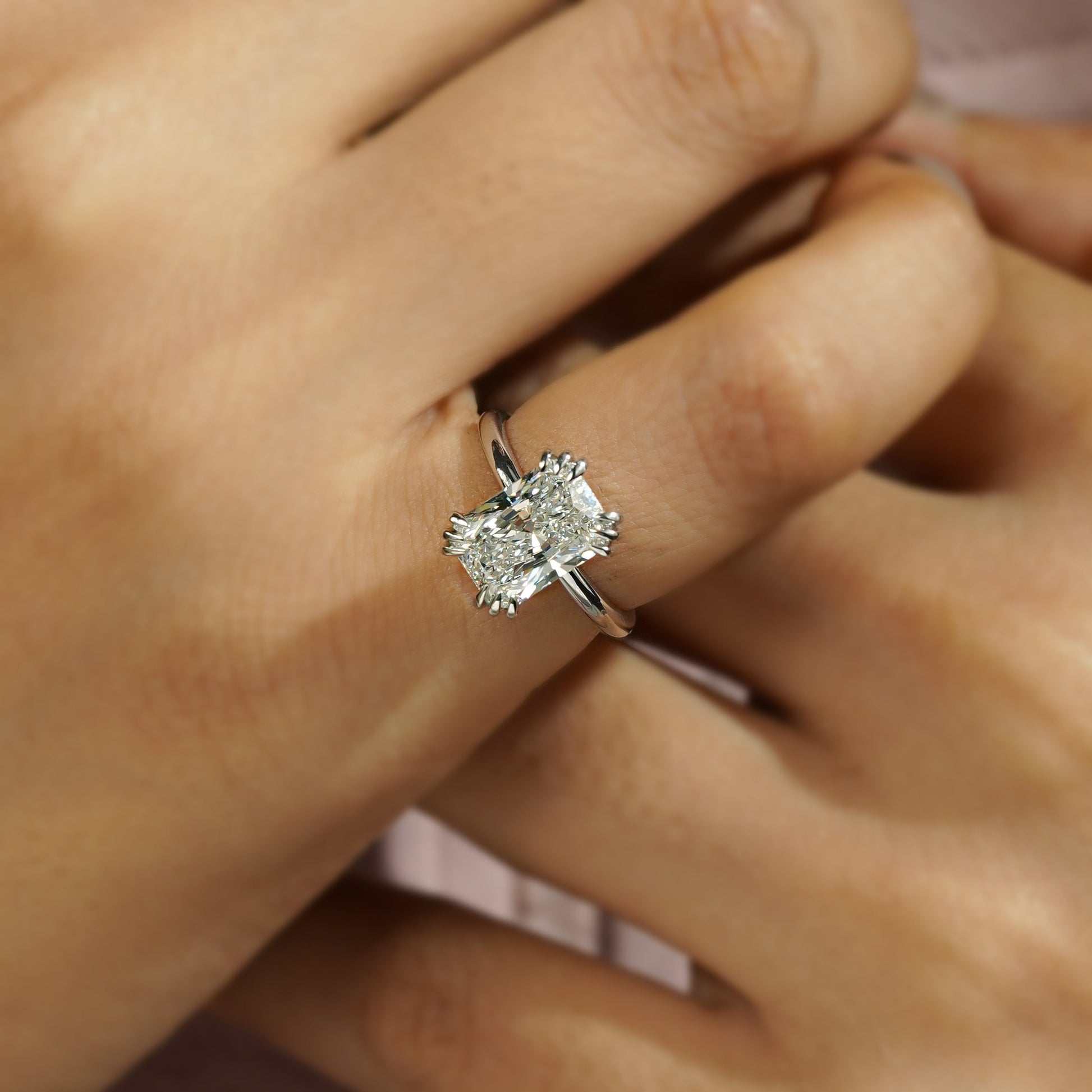 Radiant 3.00ct Lab Diamond Solitaire Ring | Yellow Gold | IGI Certified