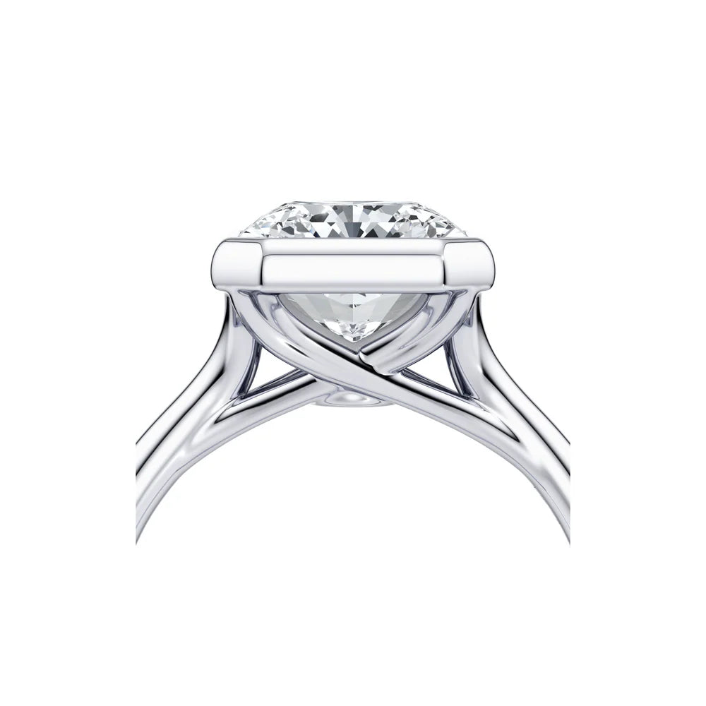 Common :: IGI certified 3.11ct radiant diamond bezel ring in gold detailed shot