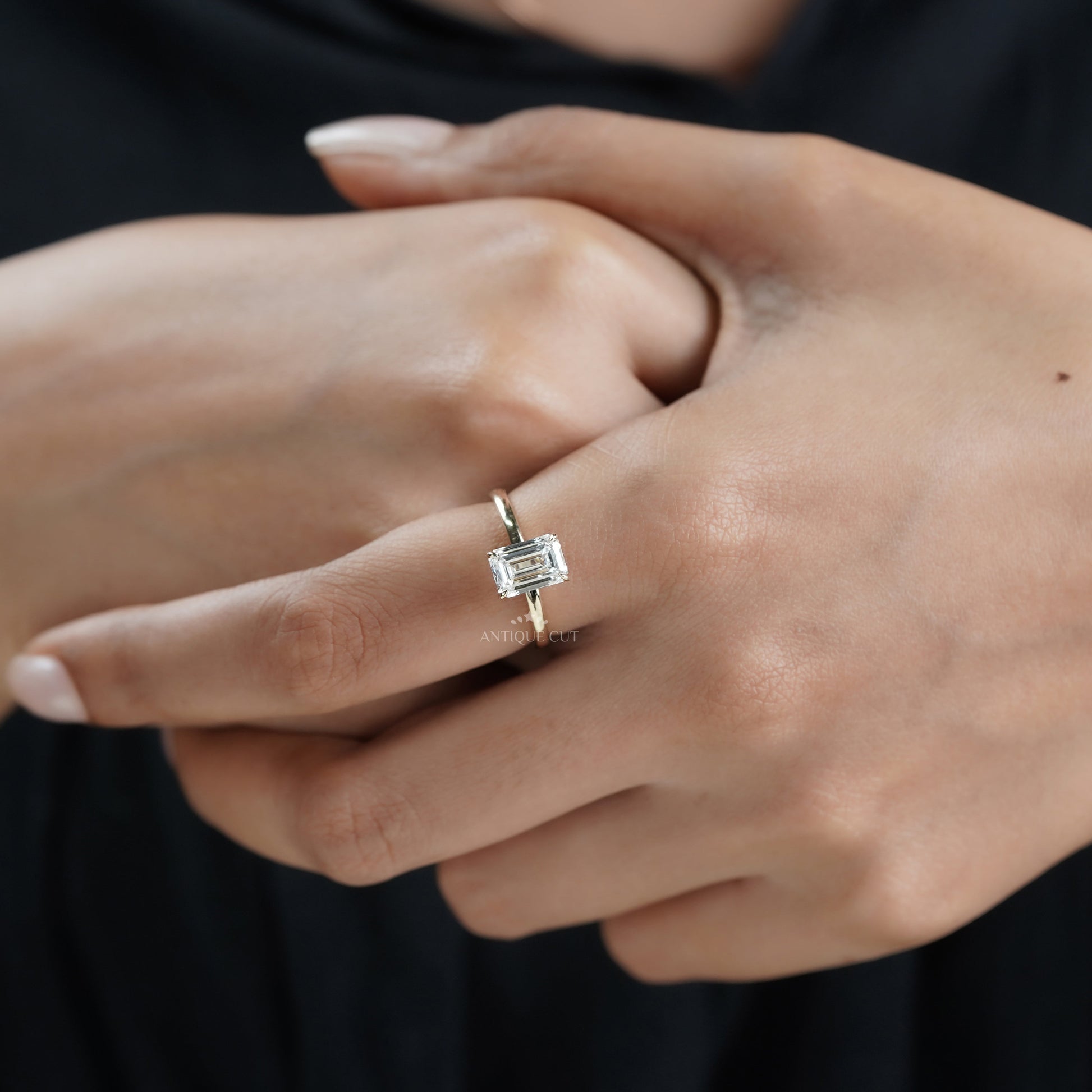 Emerald 2.00ct Lab Diamond Solitaire Ring | Yellow Gold | Minimalist IGI Certified