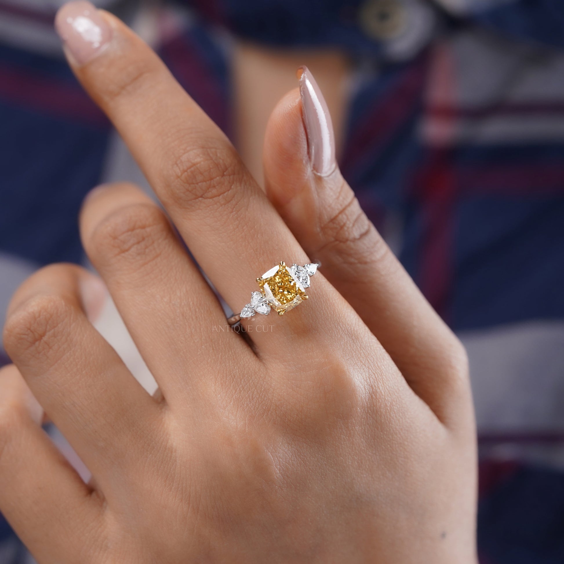 Cushion 3.20tcw Lab Diamond Engagement Ring | 2.5ct Center | IGI Certified | VVS–VS | White Gold