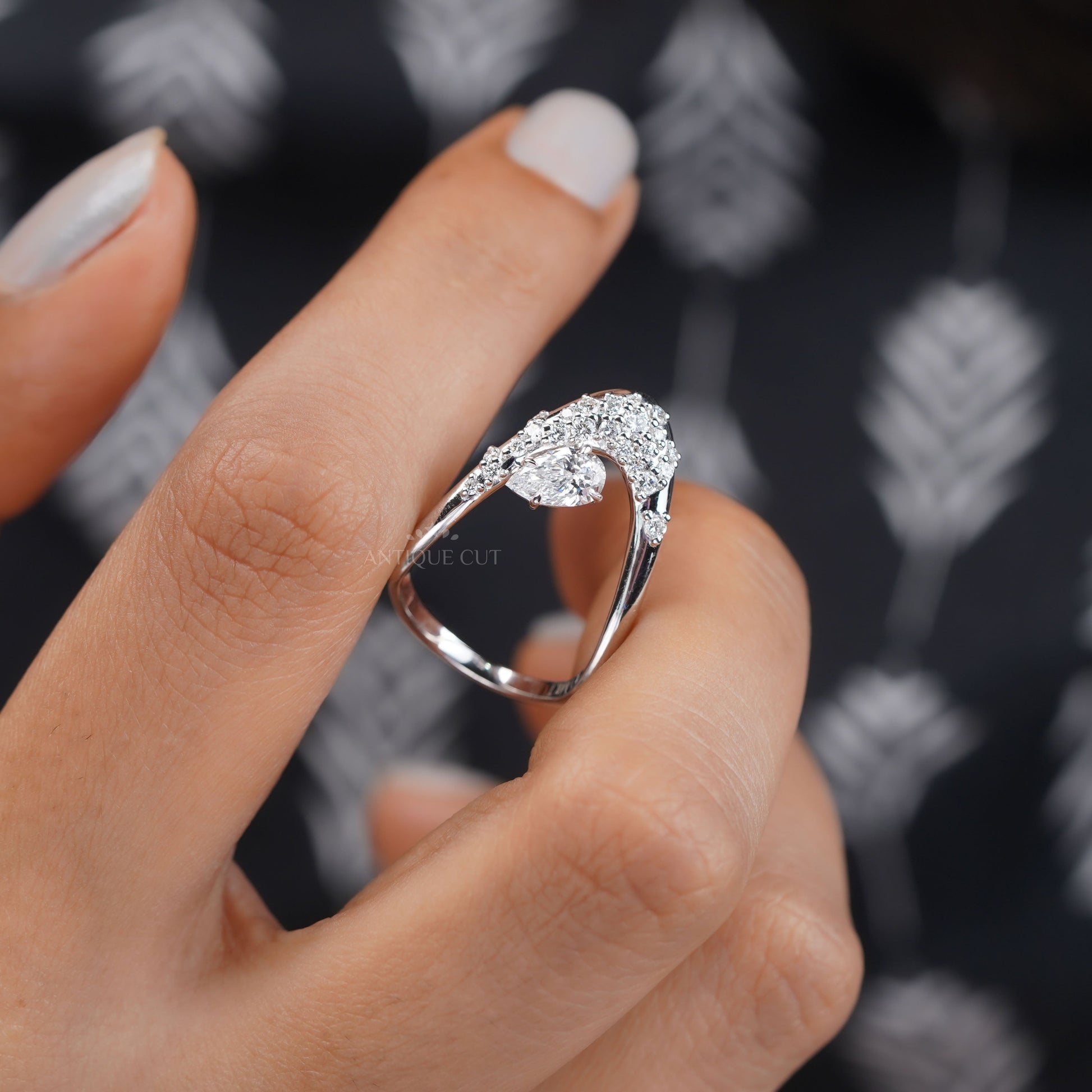 Contemporary Pear Diamond 1.00tcw Cluster Ring | IGI Certified Lab Diamond | Sculpted V Shank Design