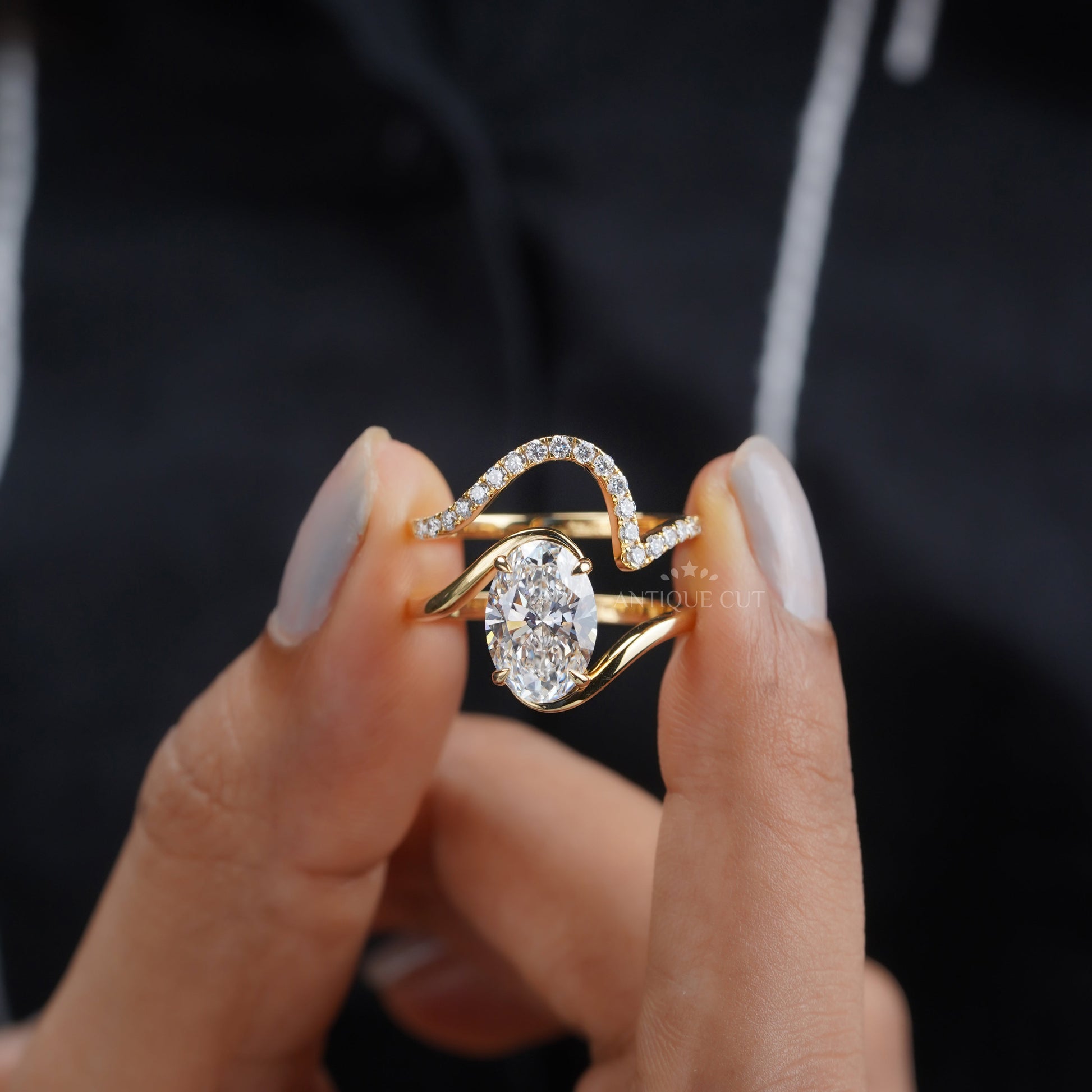 2.80tcw Oval Lab Diamond Bypass Style Engagement Ring | Matching Curved Band | IGI Certified