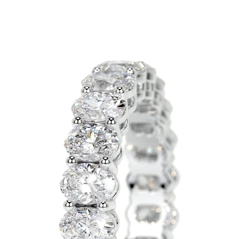 White :: luxury oval lab grown diamond eternity ring IGI certified women band