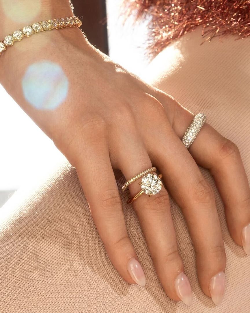 Common :: Round hidden halo lab grown diamond engagement ring 3.11 carat by Unii Jewels product image