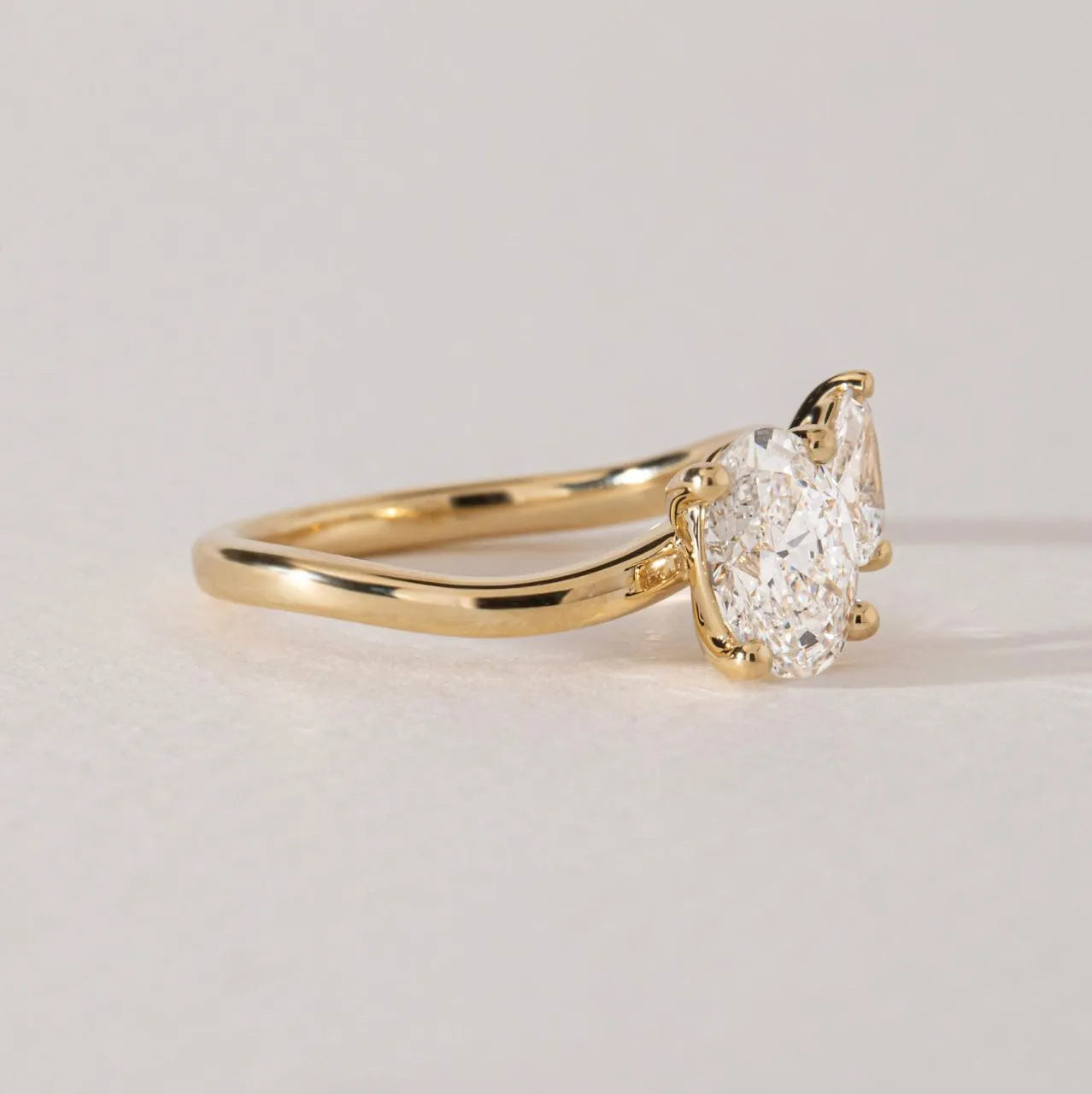 Common :: Romantic yellow gold Toi Et Moi ring symbolizing two souls united.