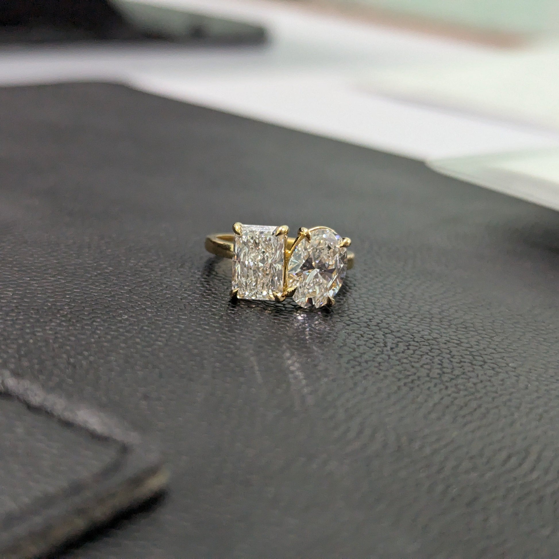 Emerald And Oval 4.00tcw Toi et Moi Lab Diamond Ring | IGI Certified | 10k 14k 18k Gold