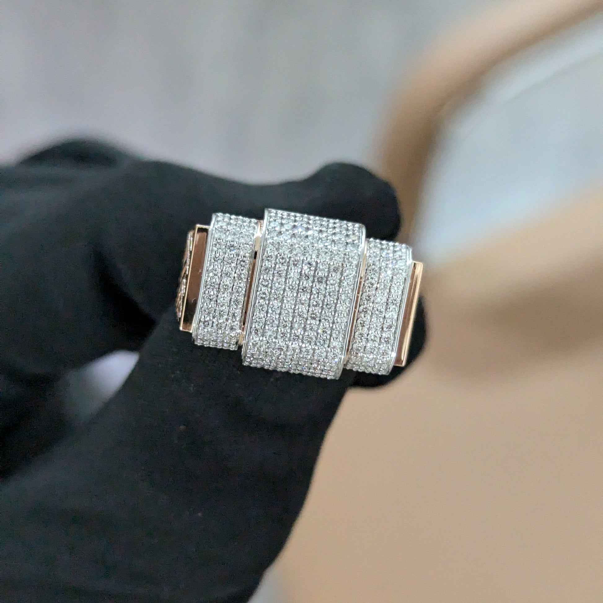 1.00ct Round Lab Grown Diamond Men's Ring | Rose Gold Pavé Band | VVS–VS Clarity | D-E-F Color | IGI Certified