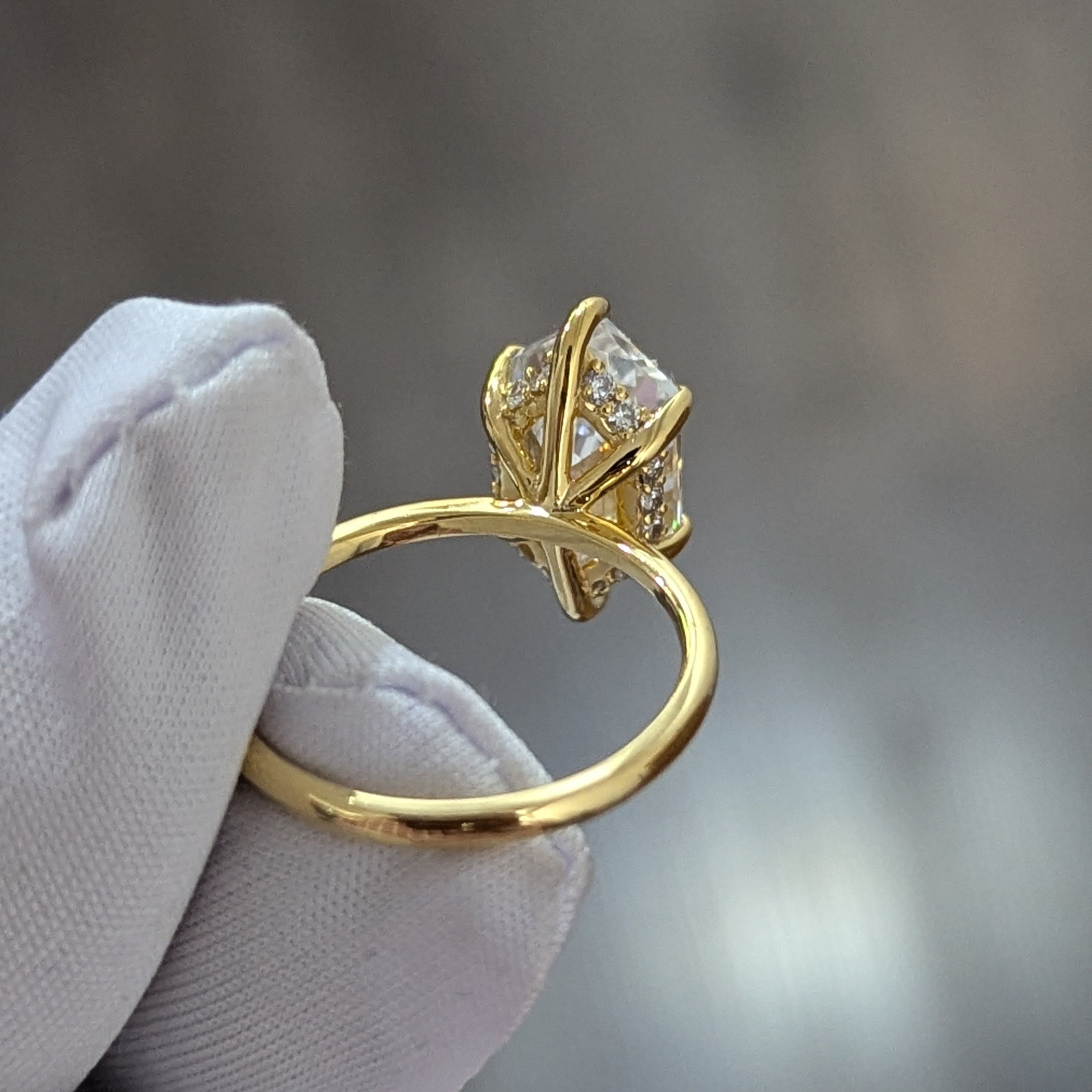 1.10tcw Hexagon Lab Diamond Engagement Ring | Hidden Halo | IGI Certified | Ethical Gold | DEF VVS