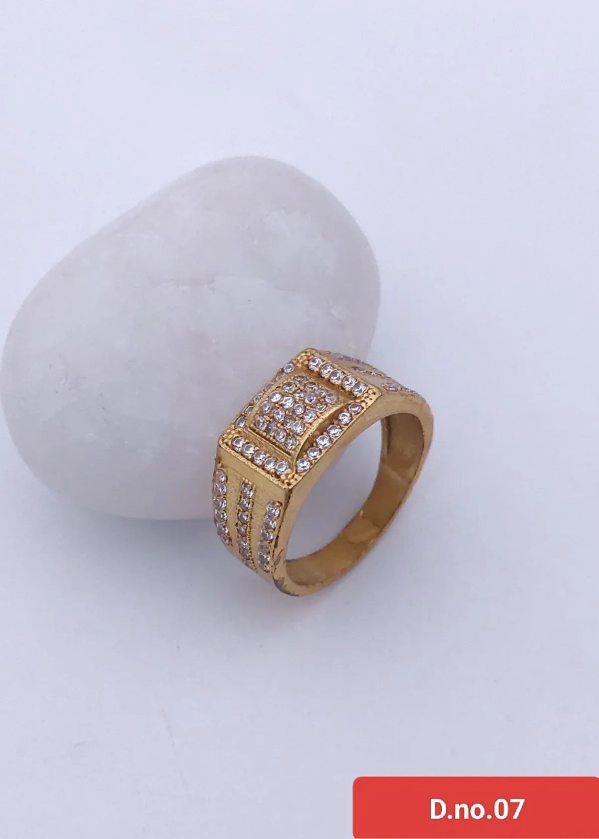 Creative Design Finger Ring with Gold Plated for Men & Boys