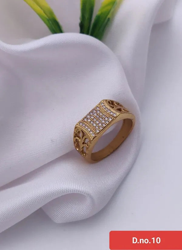 Equisite Diamond Design Finger Ring with Gold Plated for Men & Boys