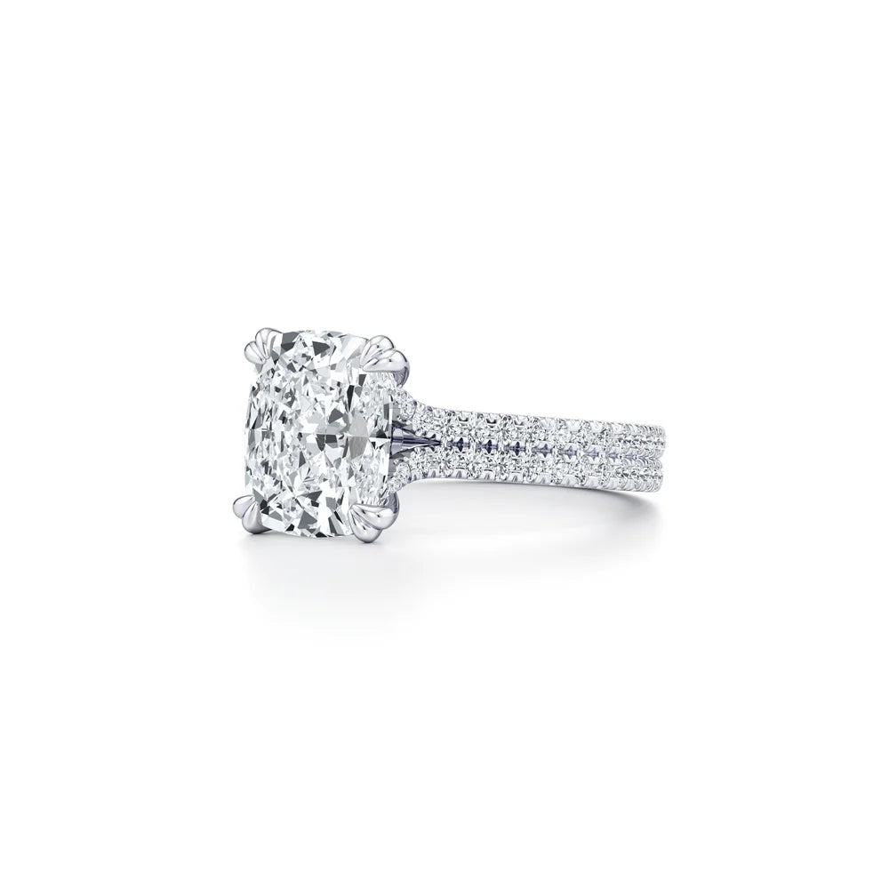 Common :: IGI certified 8.30ct antique cushion diamond pave ring in gold detailed shot