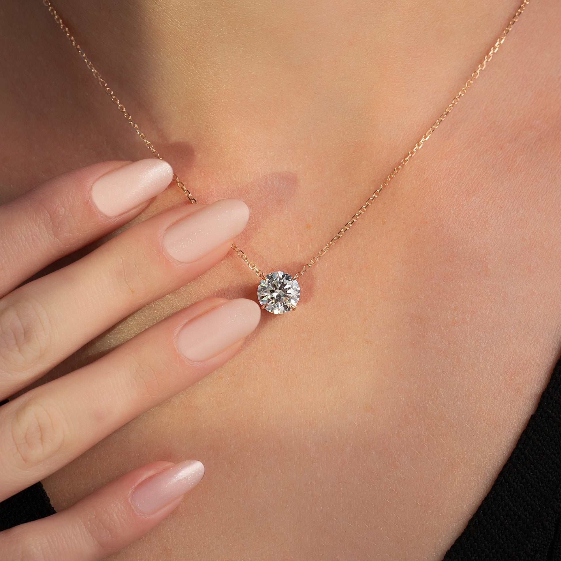 rose :: elegant rose gold round brilliant necklace with modern romantic styling