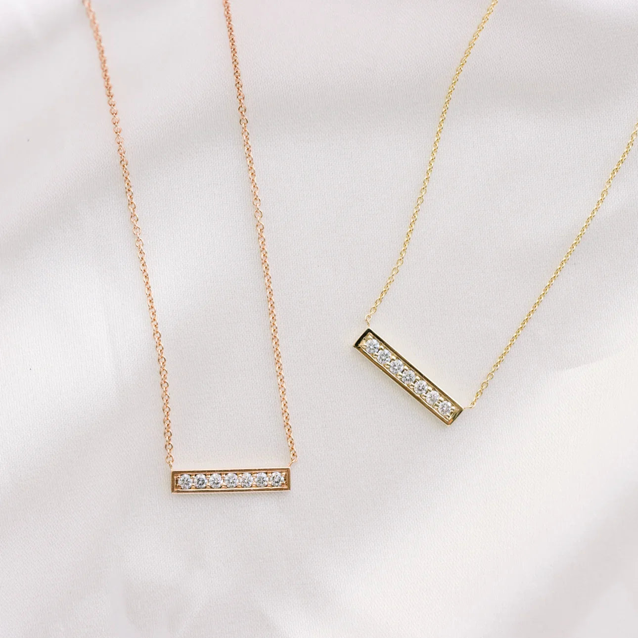 Round Lab Grown Dimaond Bar Pendant With Chain, EF Color, VS Clarity, IGI Certified