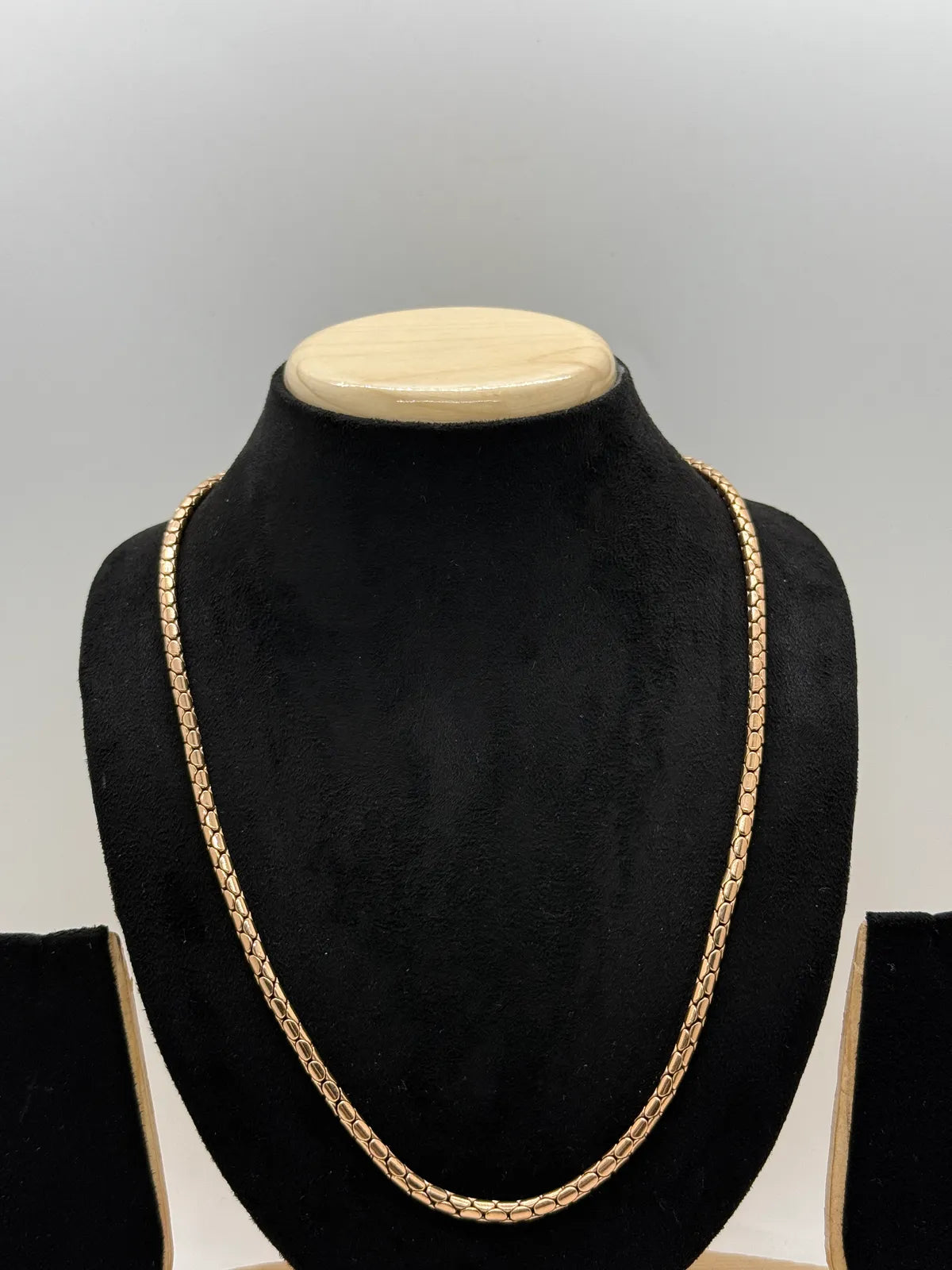 Royal Covering Latest Designed Rose Gold Snake Chain