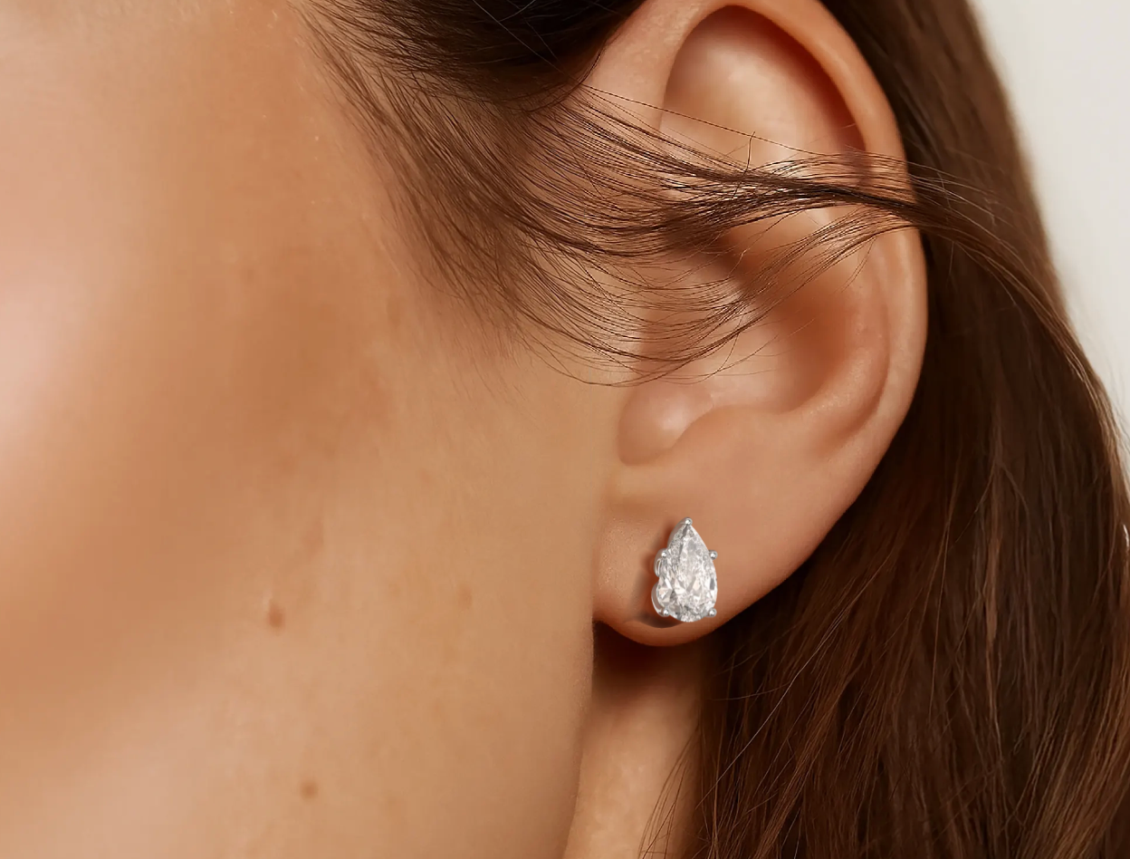 White :: premium round diamond stud earrings lab grown IGI certified stones