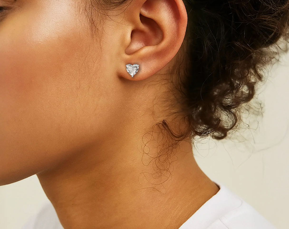 White :: round lab grown diamond stud earrings IGI certified brilliant sparkle