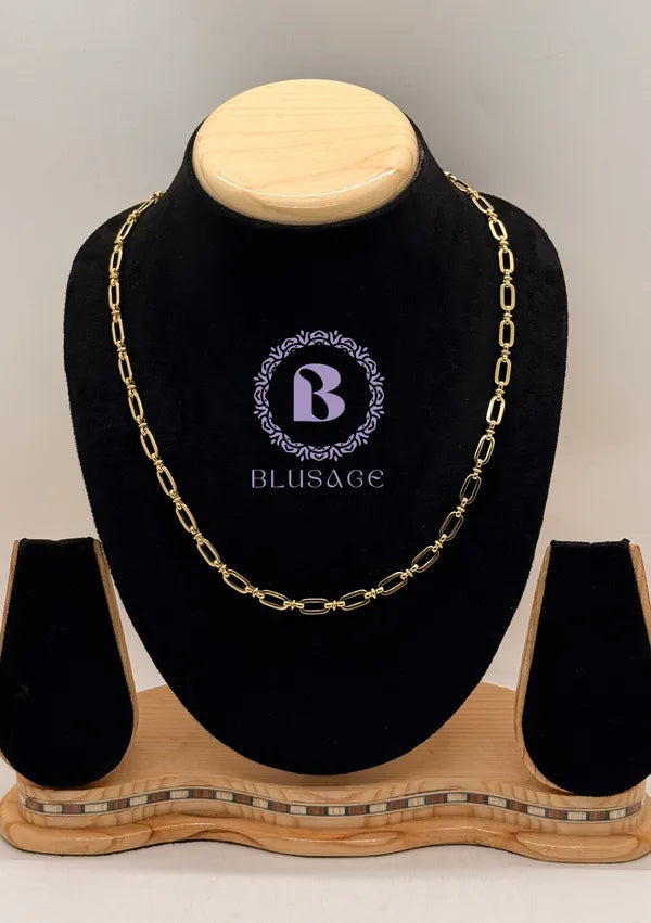 Linked With Ring Superior Quality Hand-finished Design Golden Color Chain For Men