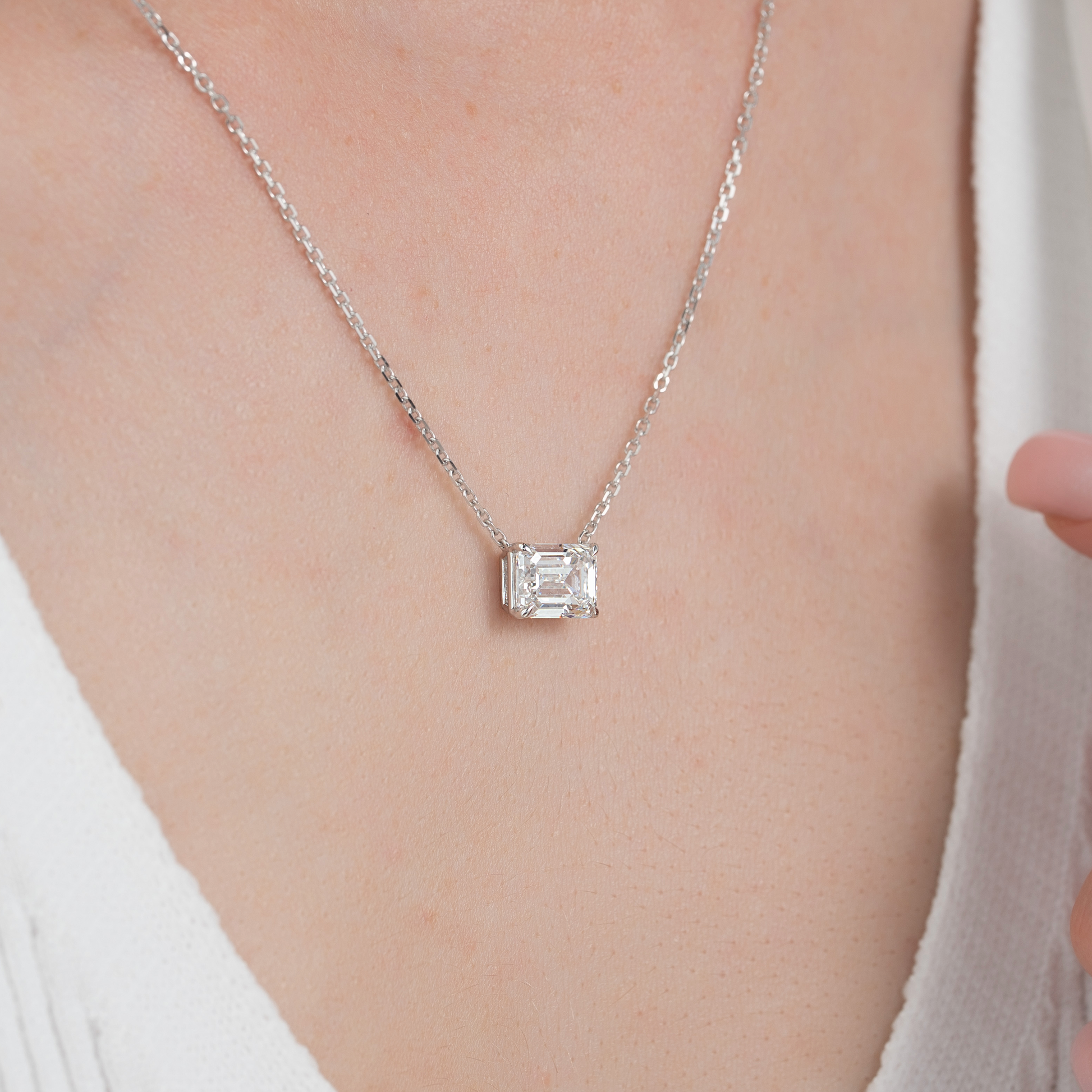 white :: 1.5 ct emerald lab diamond pendant crafted in white gold
