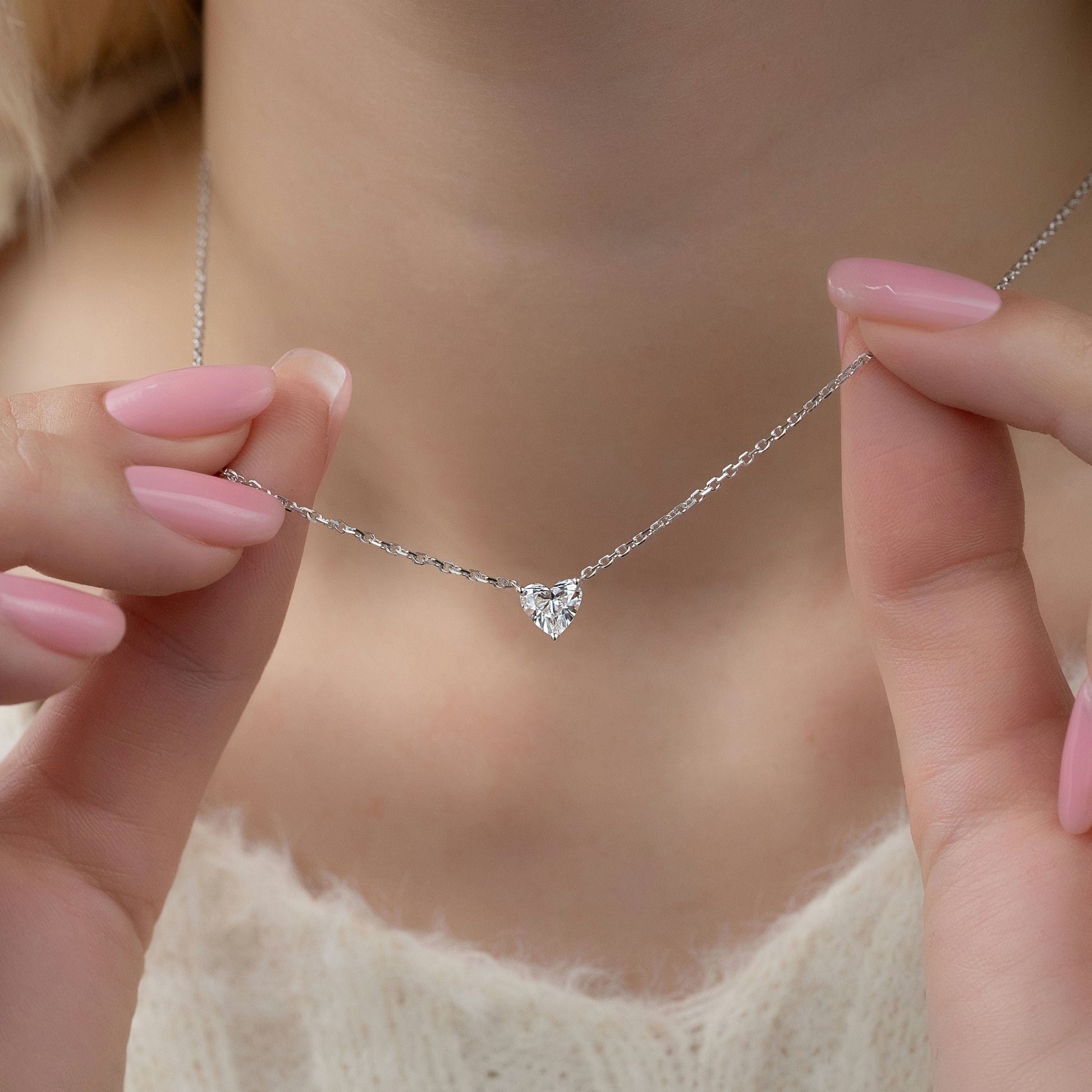 white :: 2.5 ct heart solitaire pendant necklace in premium white gold