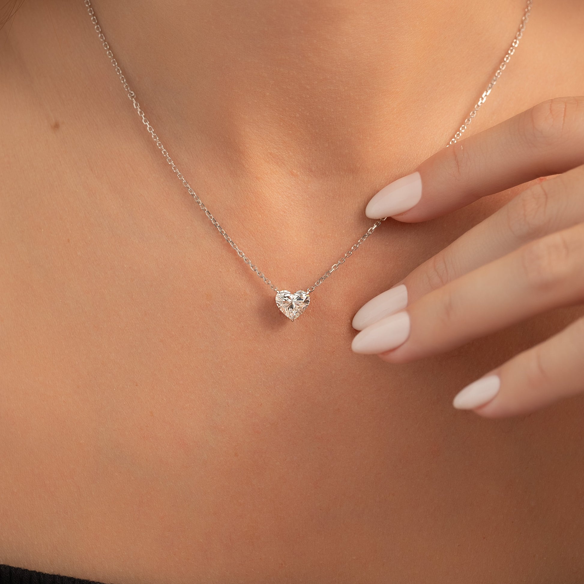 white :: sparkling heart lab grown diamond jewelry necklace