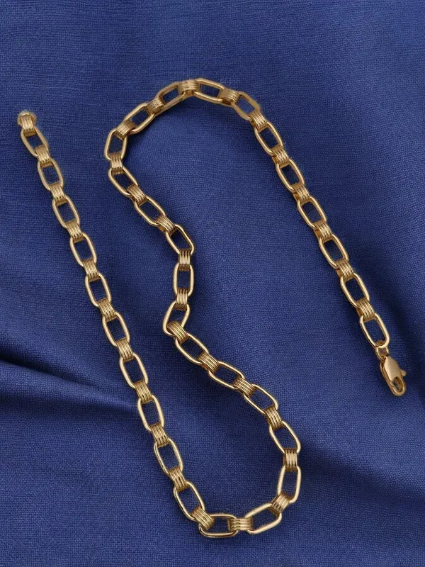 Linked Superior Quality Hand-finished Design Golden Color Chain For Men