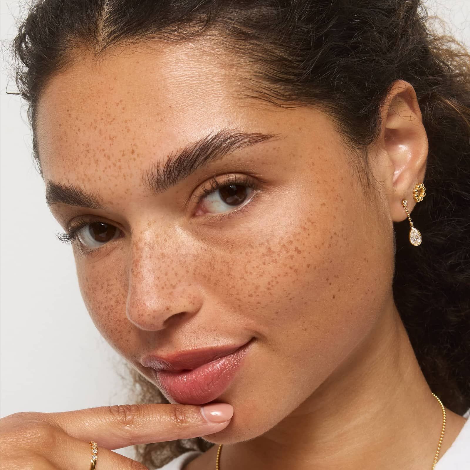 Common :: pear shaped lab grown diamond drop earrings chain design bezel setting white gold refined elegant jewelry