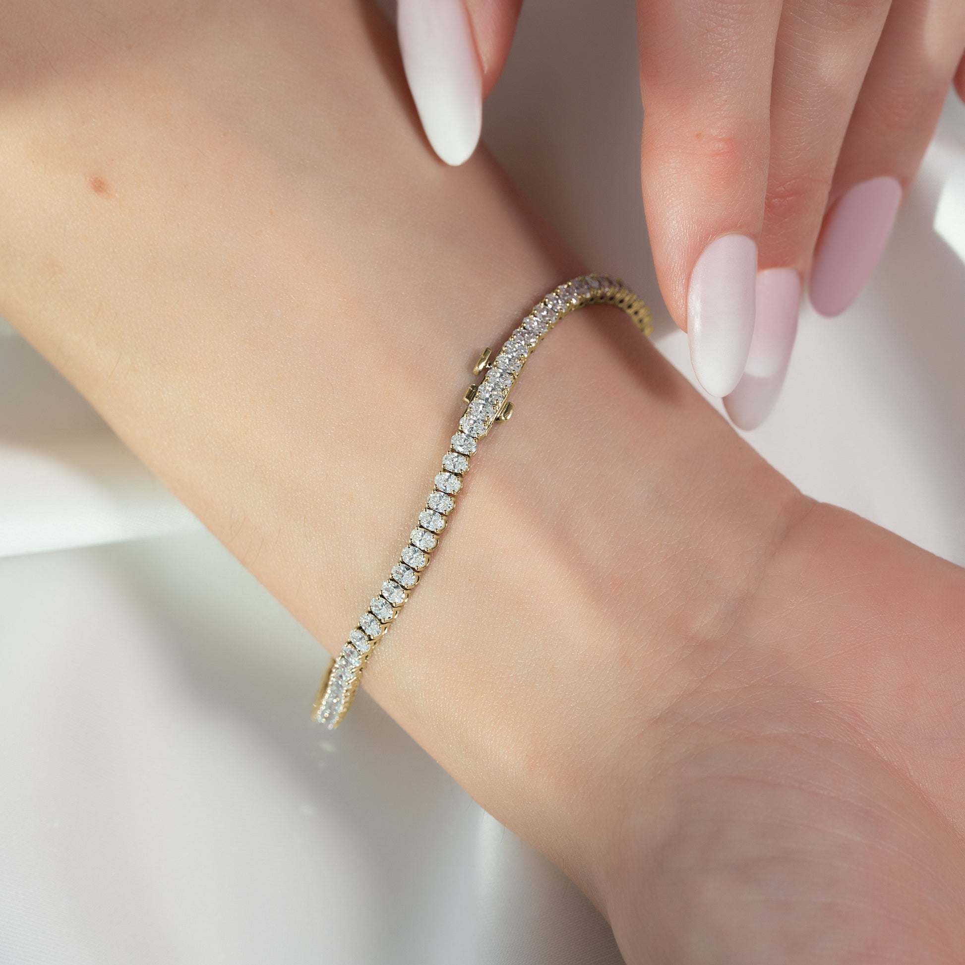 yellow :: 4ct luxury oval lab grown diamond tennis bracelet for women