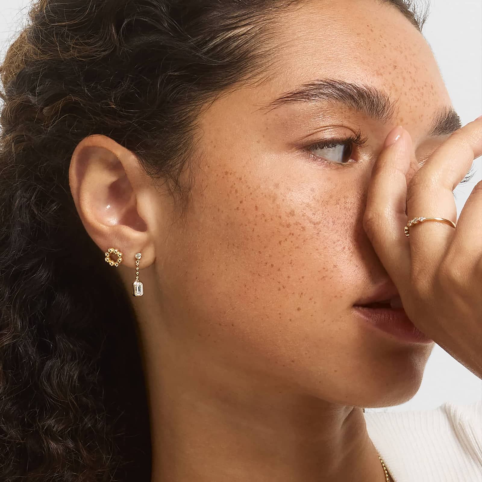 Common :: emerald shaped lab grown diamond drop earrings chain design bezel setting white gold refined elegant jewelry