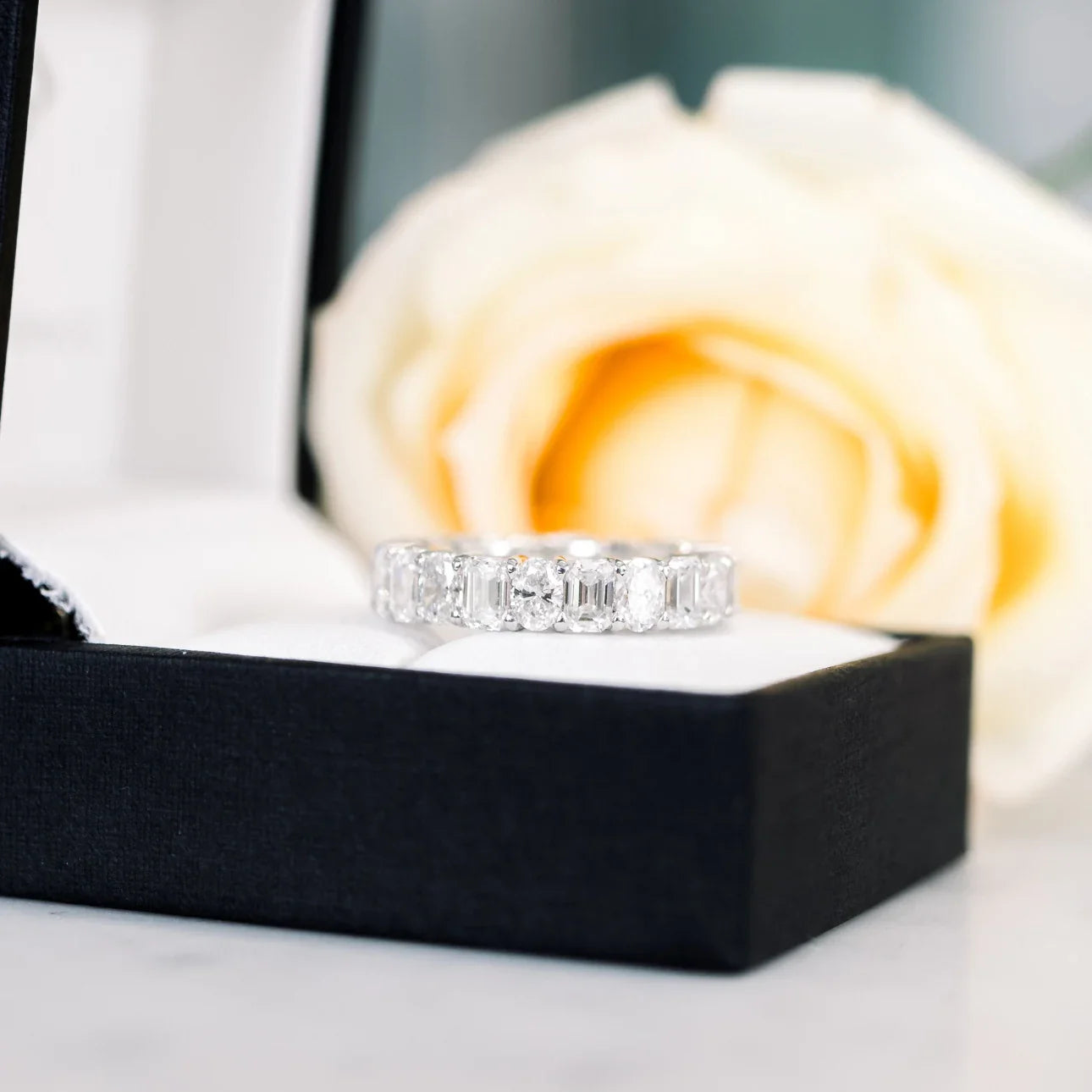 Emerald And Oval Lab Grown Diamond Eternity Band, EF Color, VS Clarity, IGI Certified