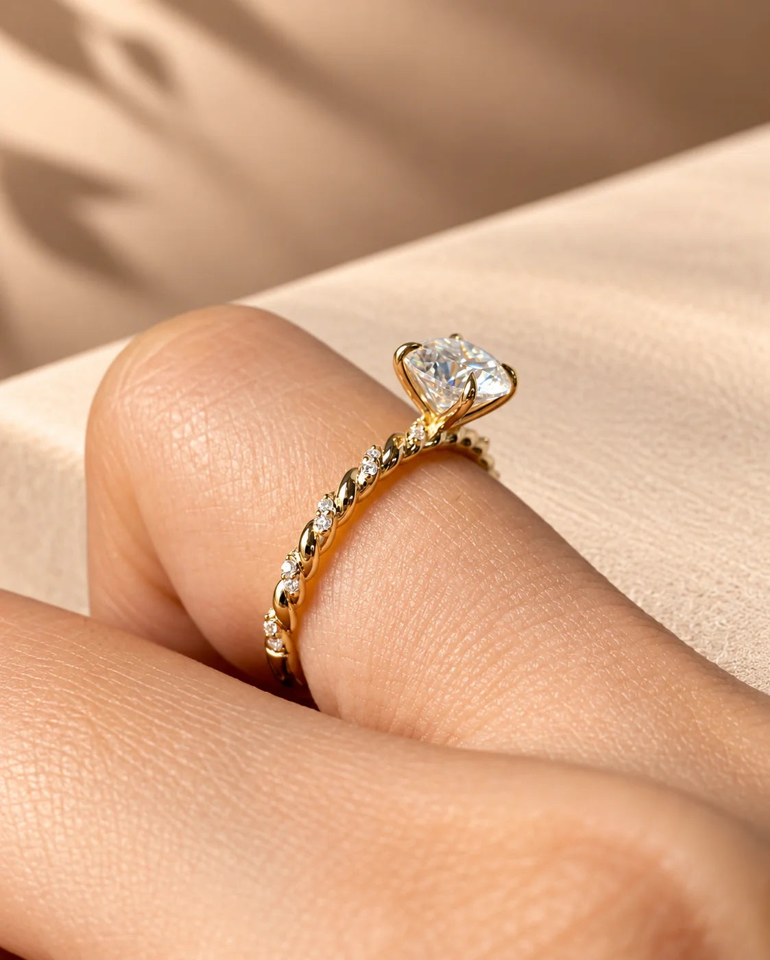 Common :: 1.10TCW Round Diamond Twist Shank Engagement Ring