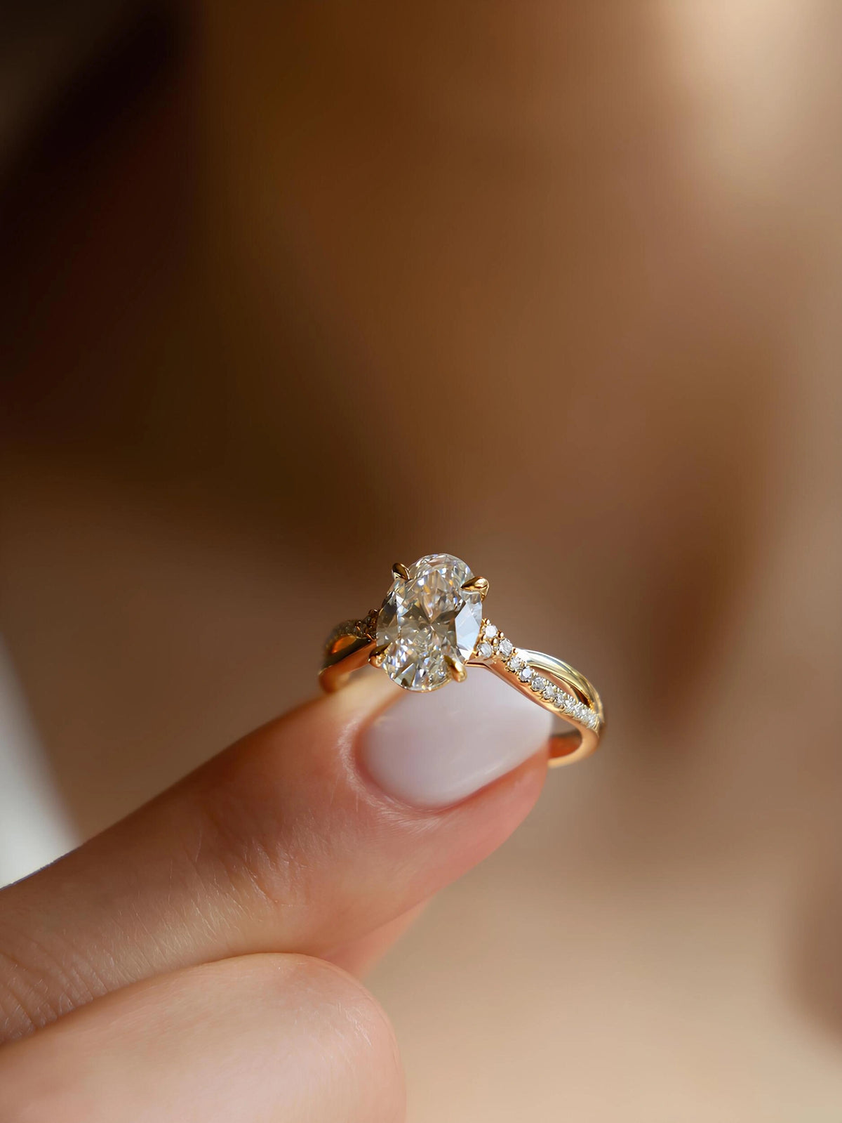 Common :: IGI certified 2ct Oval lab grown diamond engagement ring