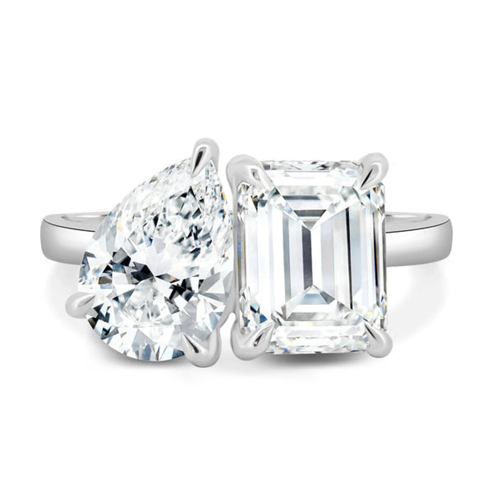 Pear & Emerald 3.50tcw Lab Diamond Toi et Moi Ring | IGI Certified | D-E-F VVS–VS