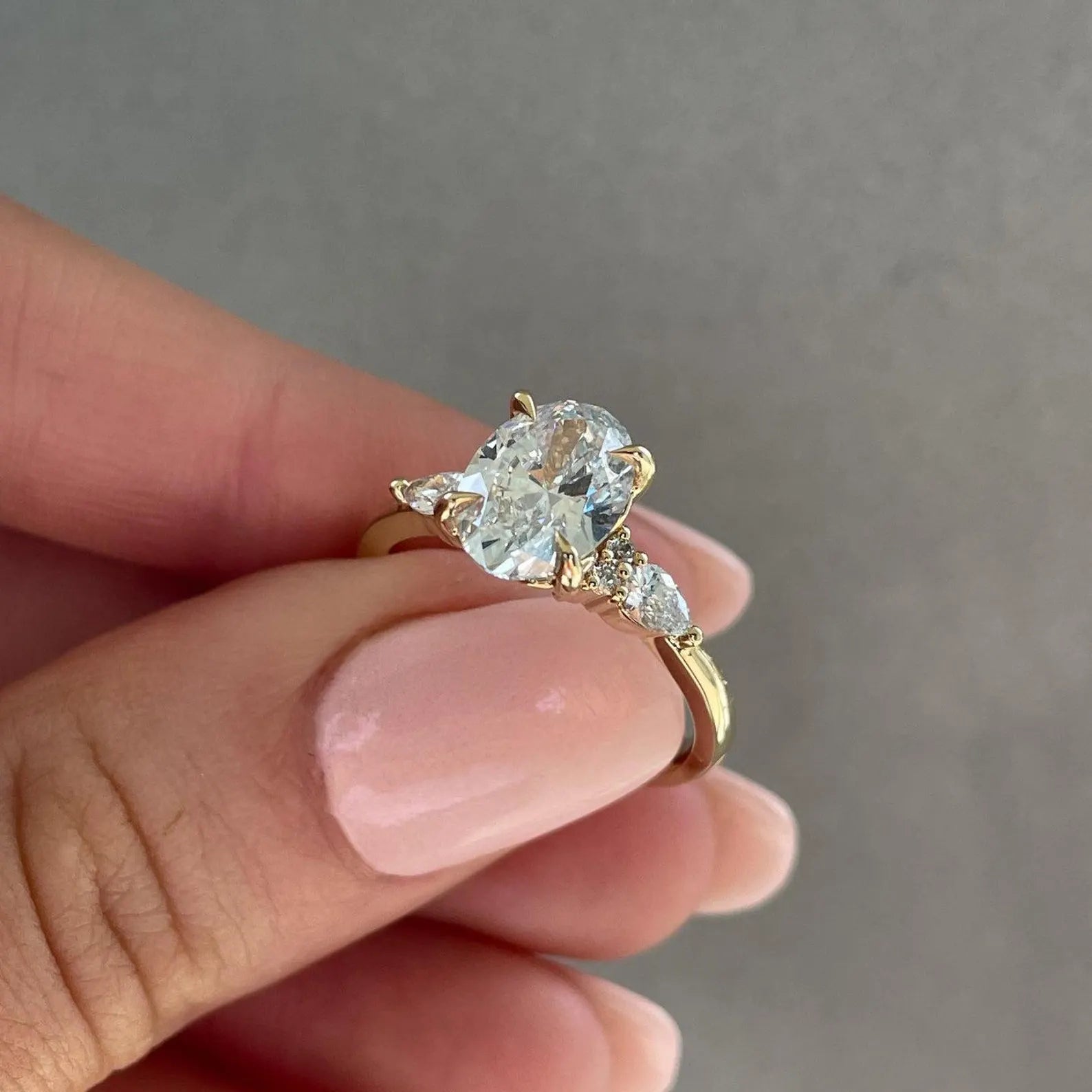 Oval 3.00tcw Lab-Grown Engagement Ring | Classic Three Stone | IGI Certified