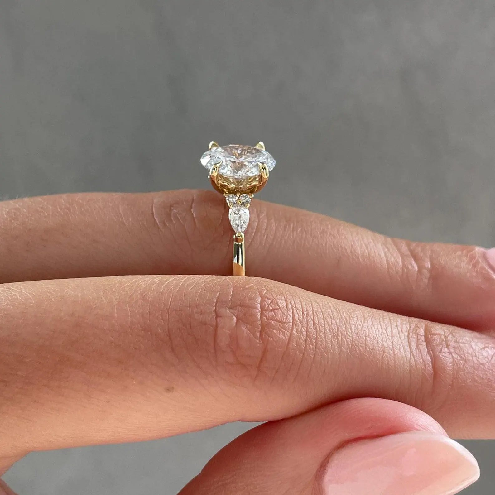 Oval 3.00tcw Lab-Grown Engagement Ring | Classic Three Stone | IGI Certified