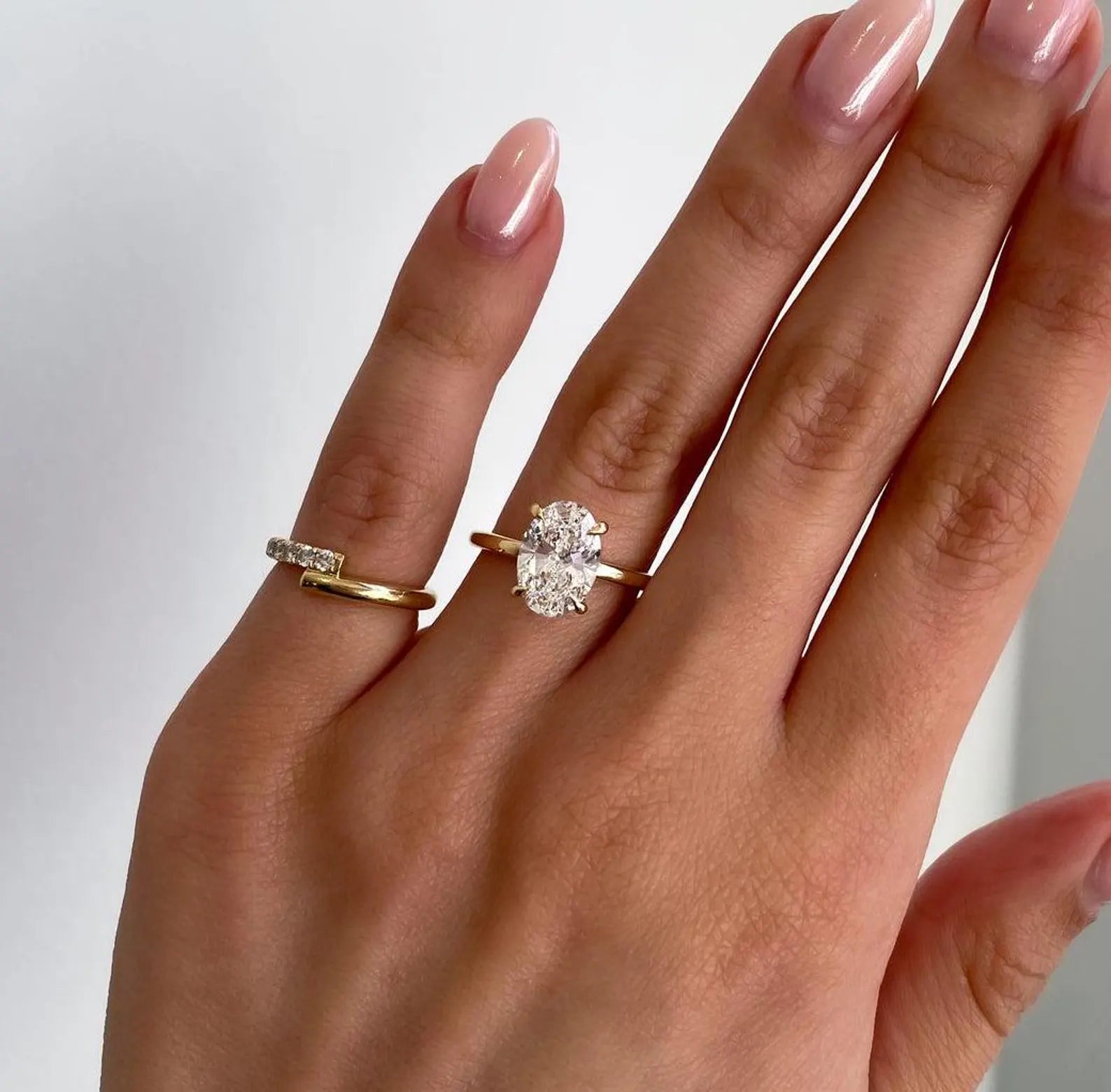 Oval 2.60tcw Lab Grown Diamond Solitaire with Hidden Halo Engagement Ring, D-E-F Color, VVS-VS Clarity