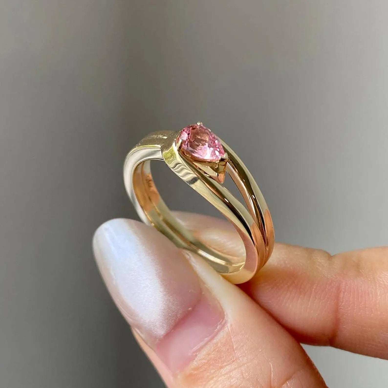 Pear Fancy Pink 0.70ct Lab Diamond Double Row Ring | IGI | VVS–VS | 10k/14k/18k Gold