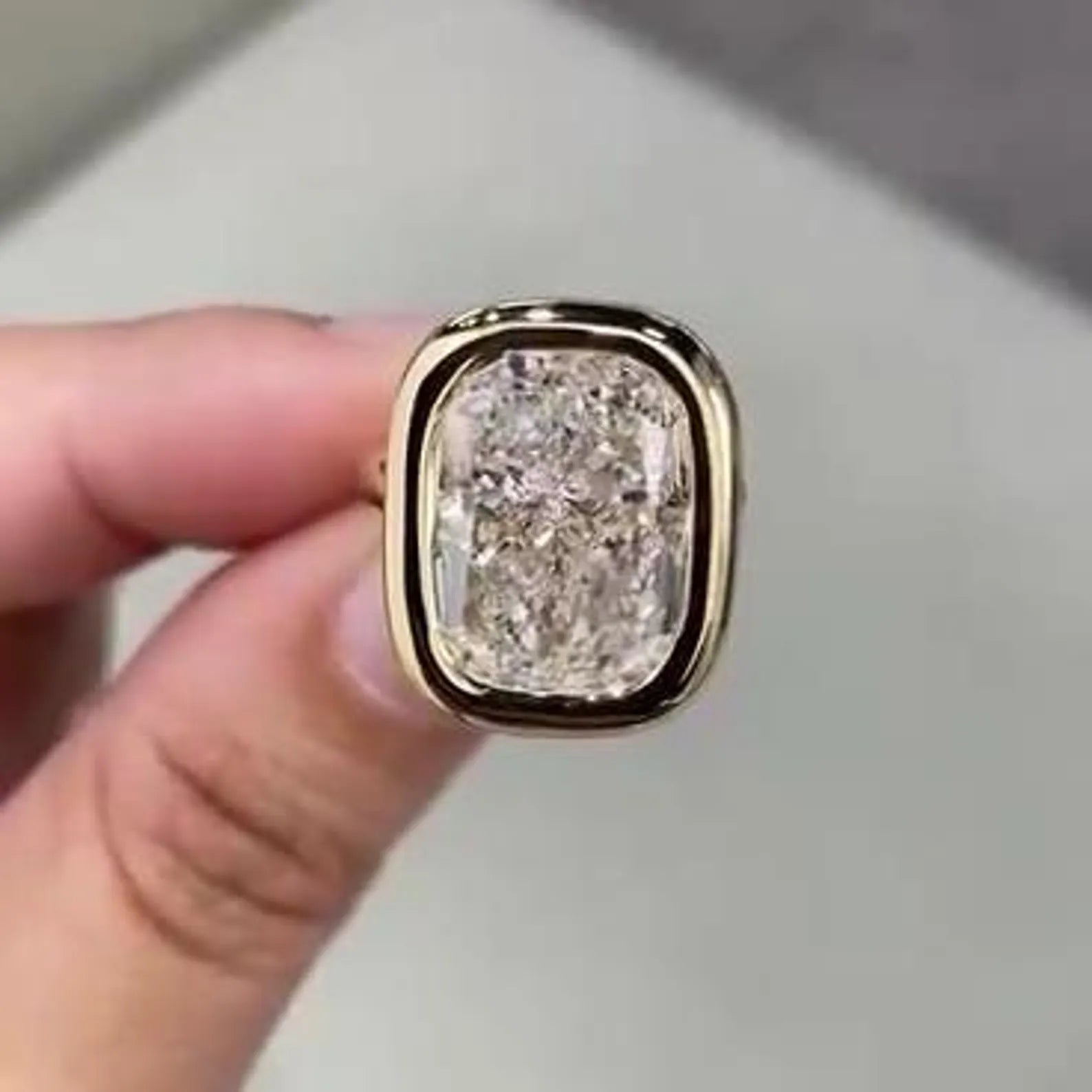 Cushion 10.00ct Lab Grown Diamond Bezel Set Engagement Ring | Yellow Gold | IGI Certified