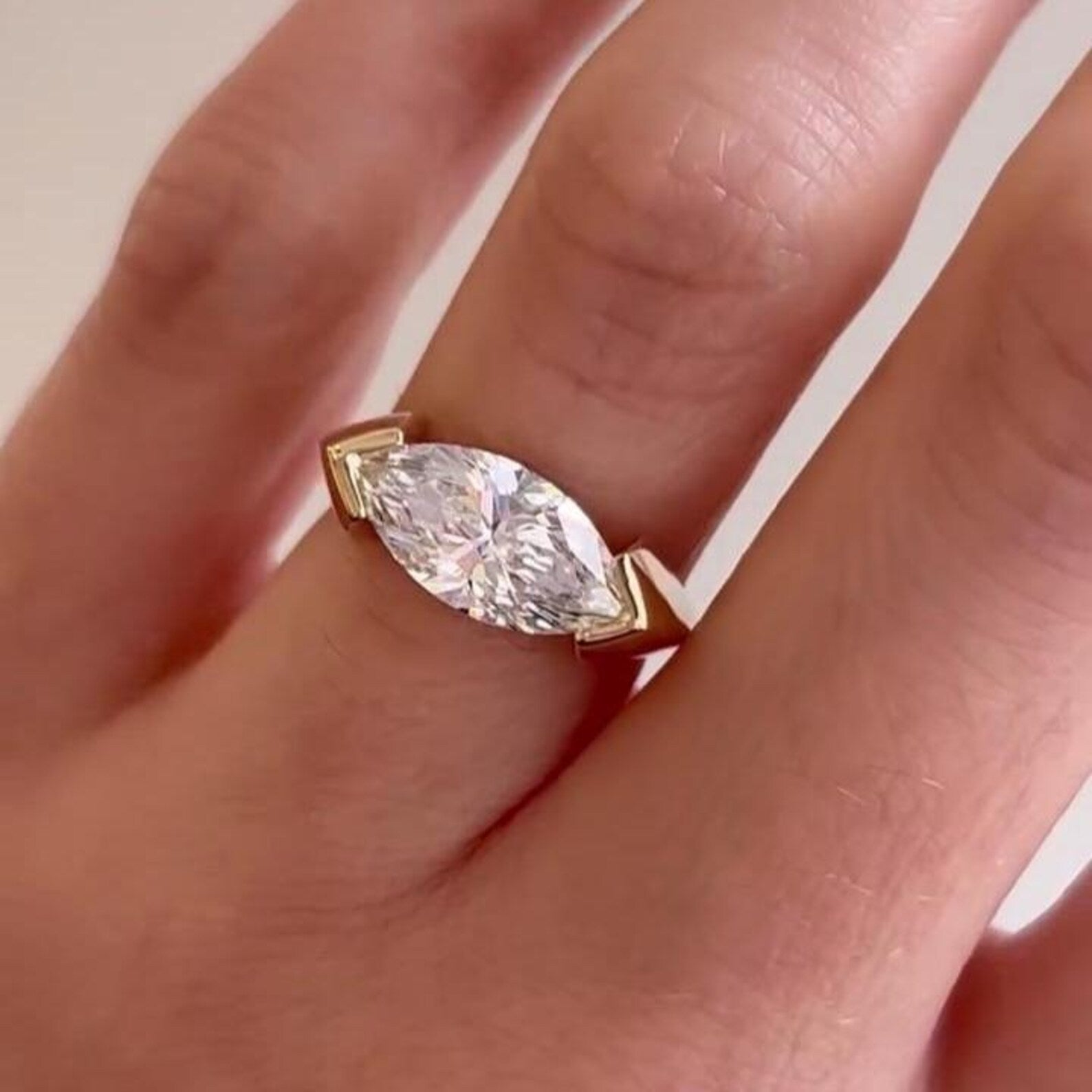 Marquise 2.50ct East-West Lab Grown Diamond Engagement Ring | Modern Half Bezel Solitaire | IGI Certified