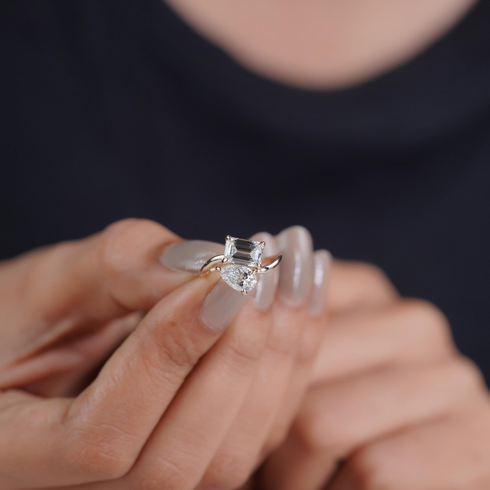 Emerald And Pear 2.50tcw Lab Grown Diamond Bypass Ring | Modern Two-Stone Toi Et Moi | D–F Color | VVS–VS Clarity