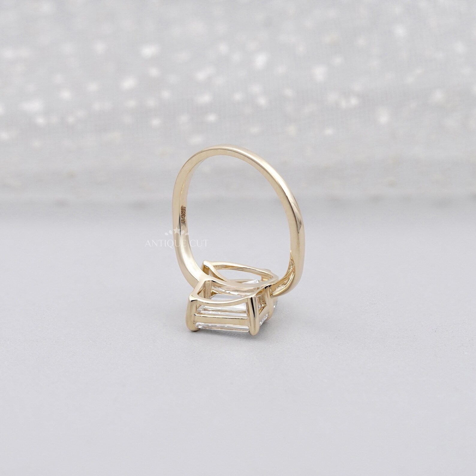 Emerald And Pear 2.50tcw Lab Grown Diamond Bypass Ring | Modern Two-Stone Toi Et Moi | D–F Color | VVS–VS Clarity