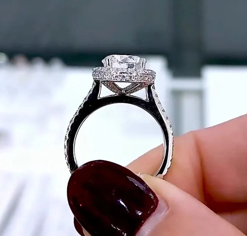 2.50tcw Round Lab Grown Diamond Halo Engagement Ring | DEF Color | VVS–VS Clarity | IGI Certified