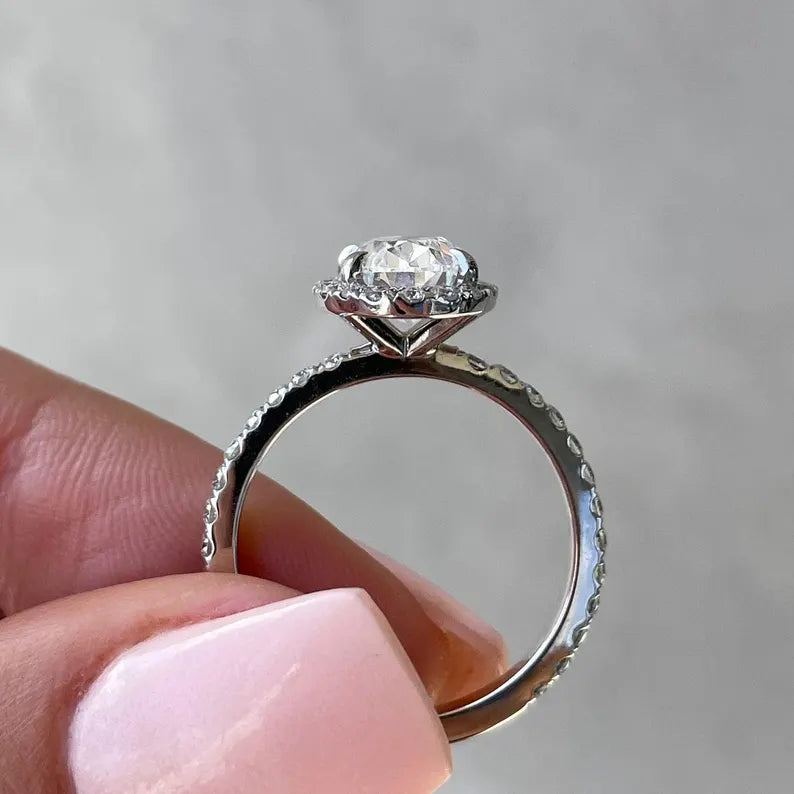 Oval 2.70tcw Lab Grown Diamond Halo Engagement Ring | IGI Certified | AntiqueCut